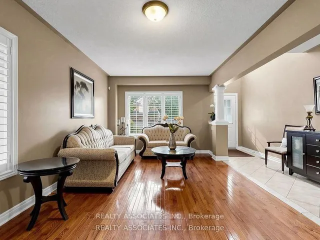 44 Shining Willow Cres, Brampton 3