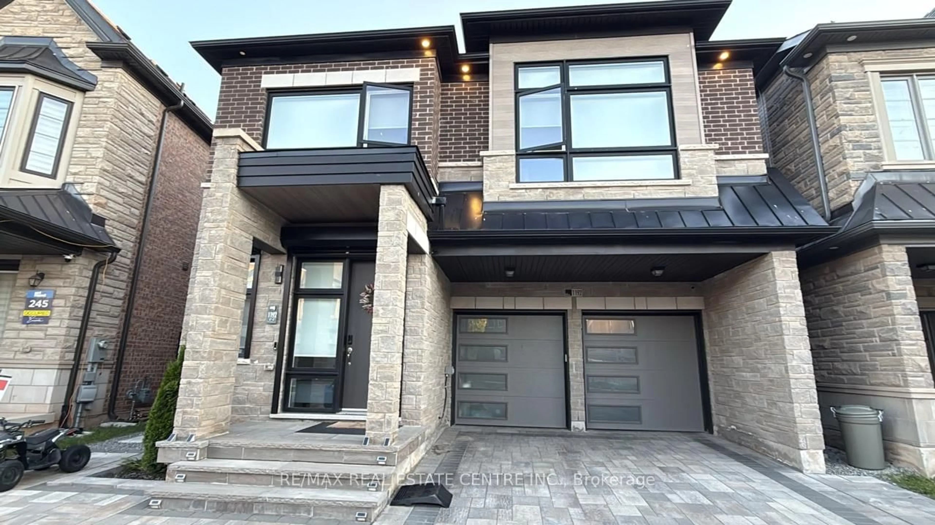 Home with brick exterior material, street for 1192 Stag Hollow, Oakville Ontario L6M 5M4