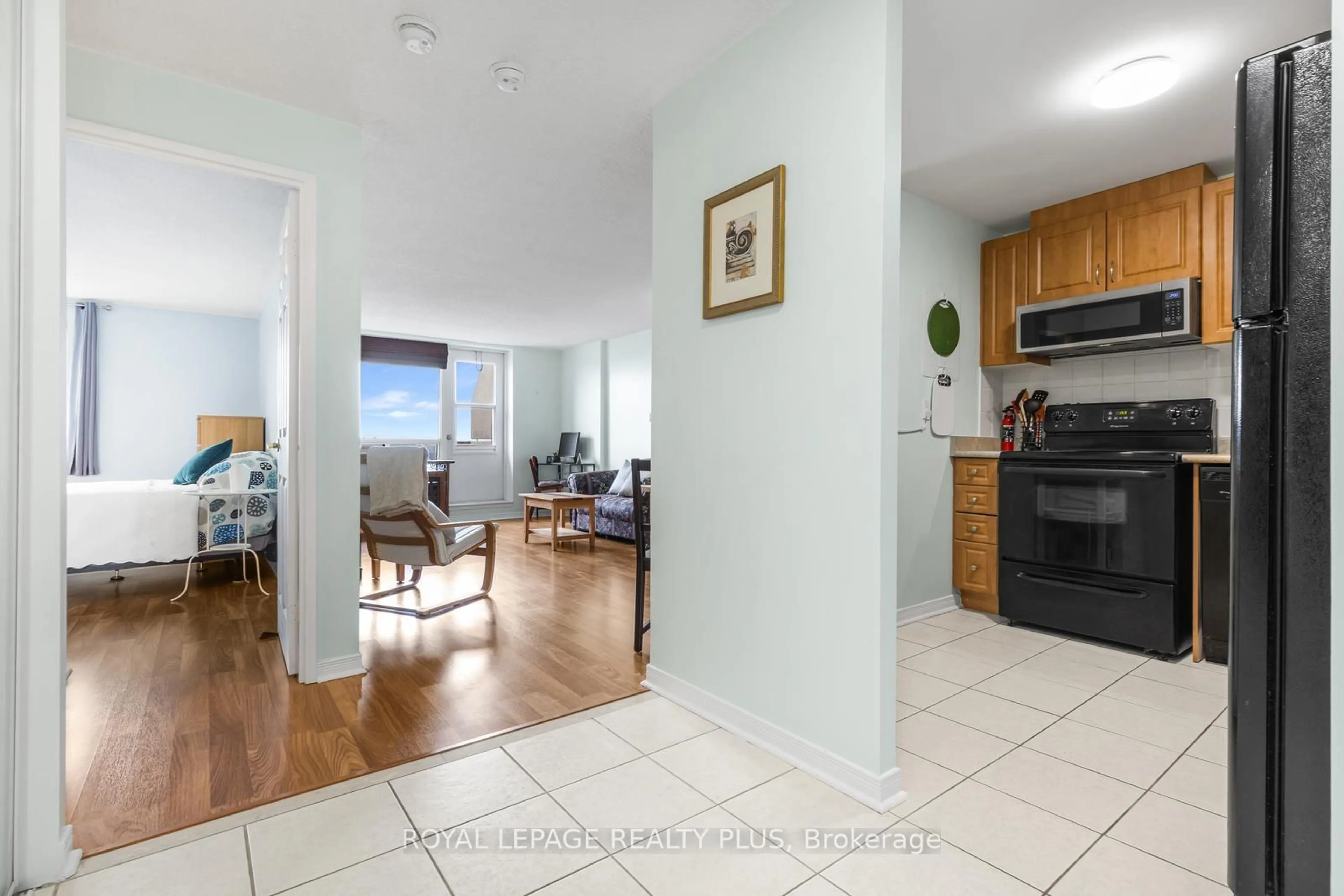 Unknown for 6720 Glen Erin Dr #1012, Mississauga Ontario L5N 3K8