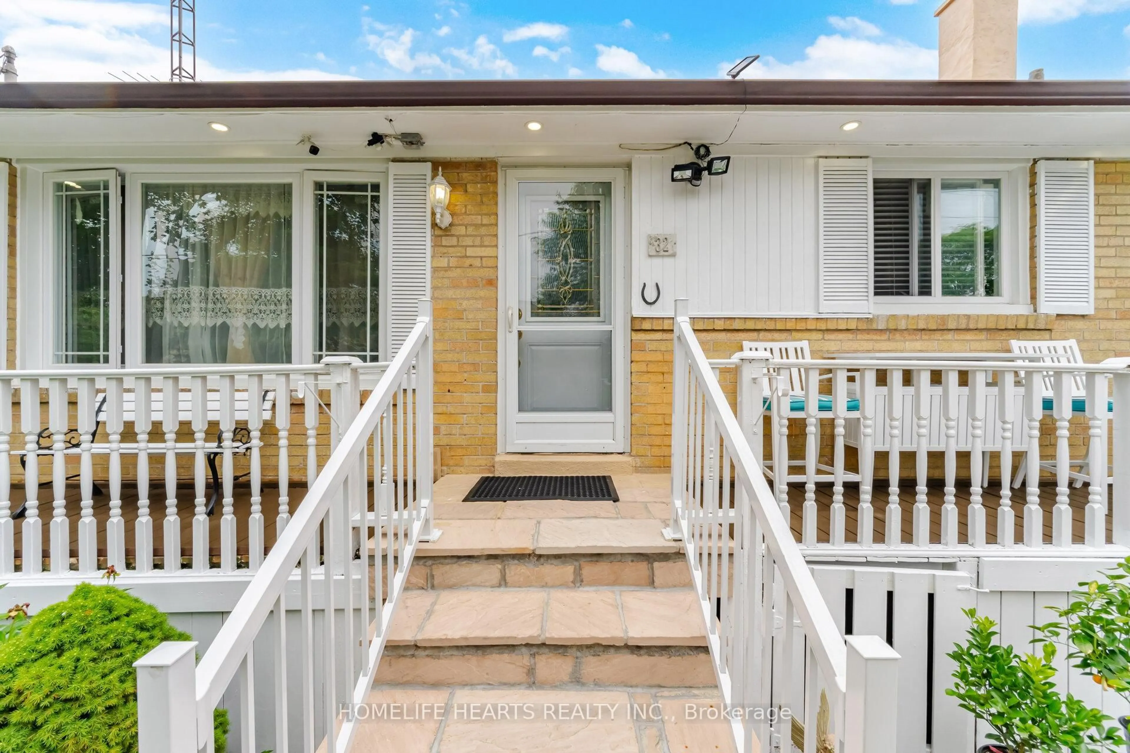 Unknown for 32 Jansusie Rd, Toronto Ontario M9W 4V5