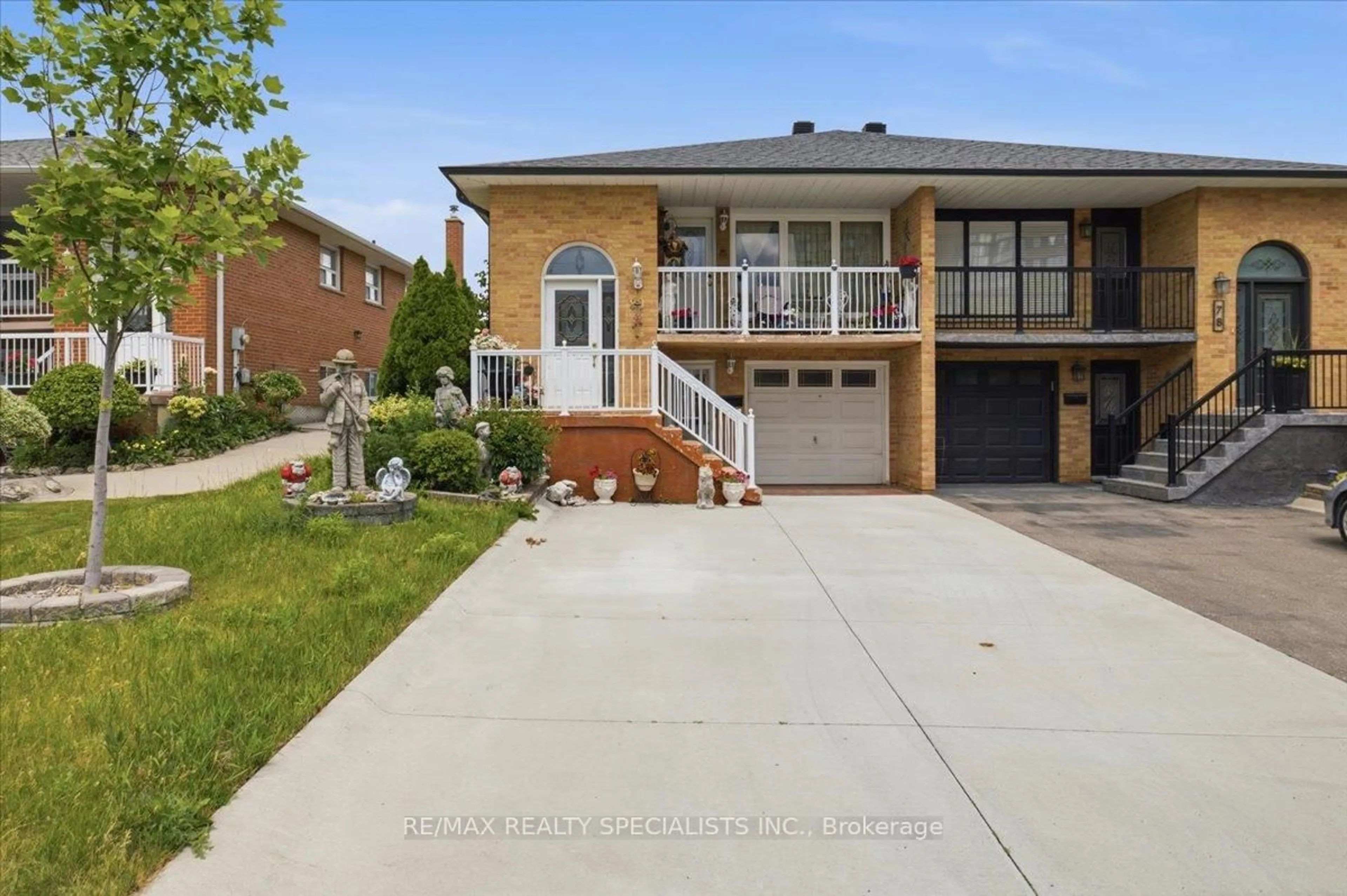 Home with brick exterior material, street for 80 Chalfield Lane, Mississauga Ontario L4Z 1L2