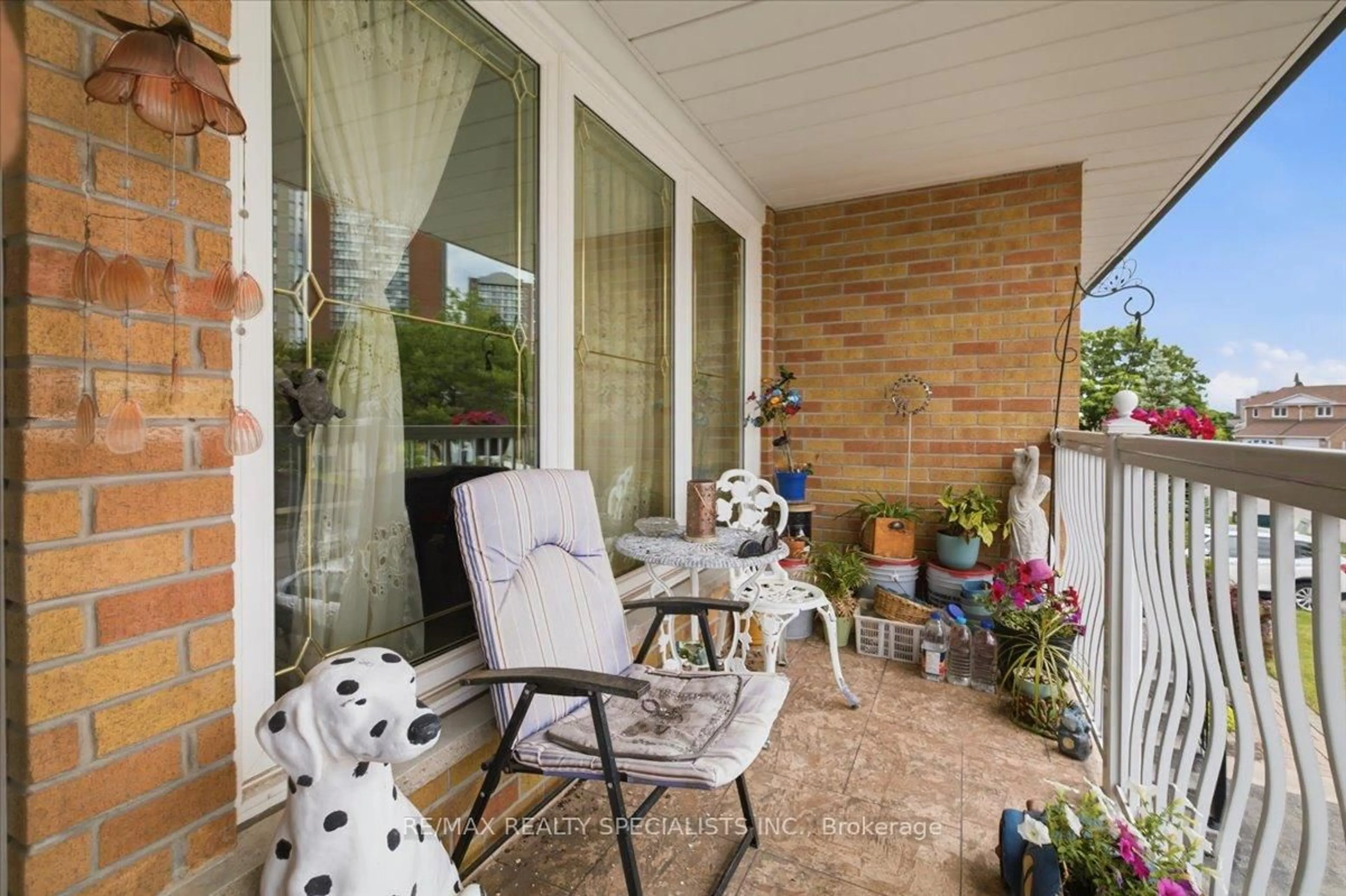 Patio, street for 80 Chalfield Lane, Mississauga Ontario L4Z 1L2