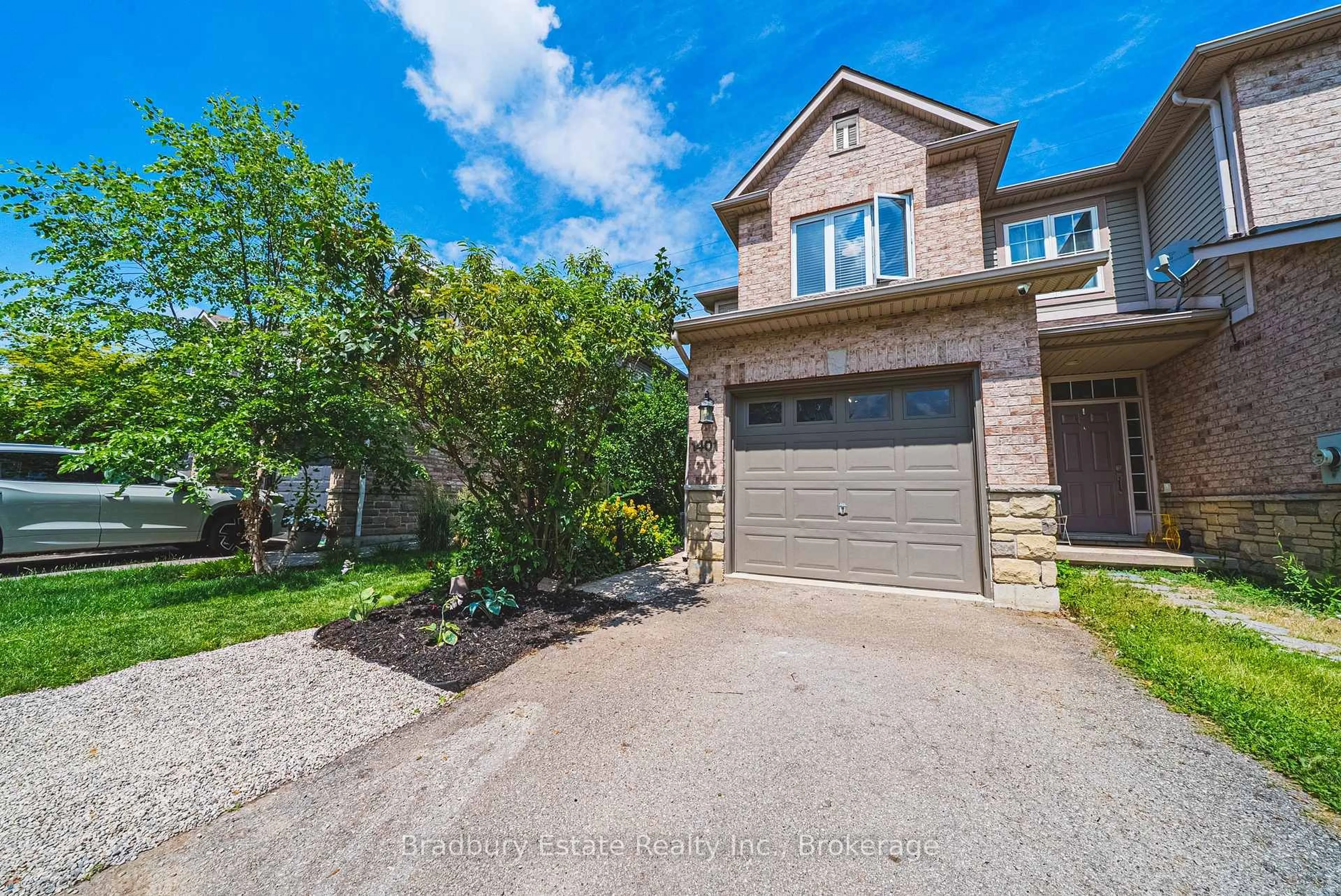 Unknown for 1401 Treeland St, Burlington Ontario L7R 4S1