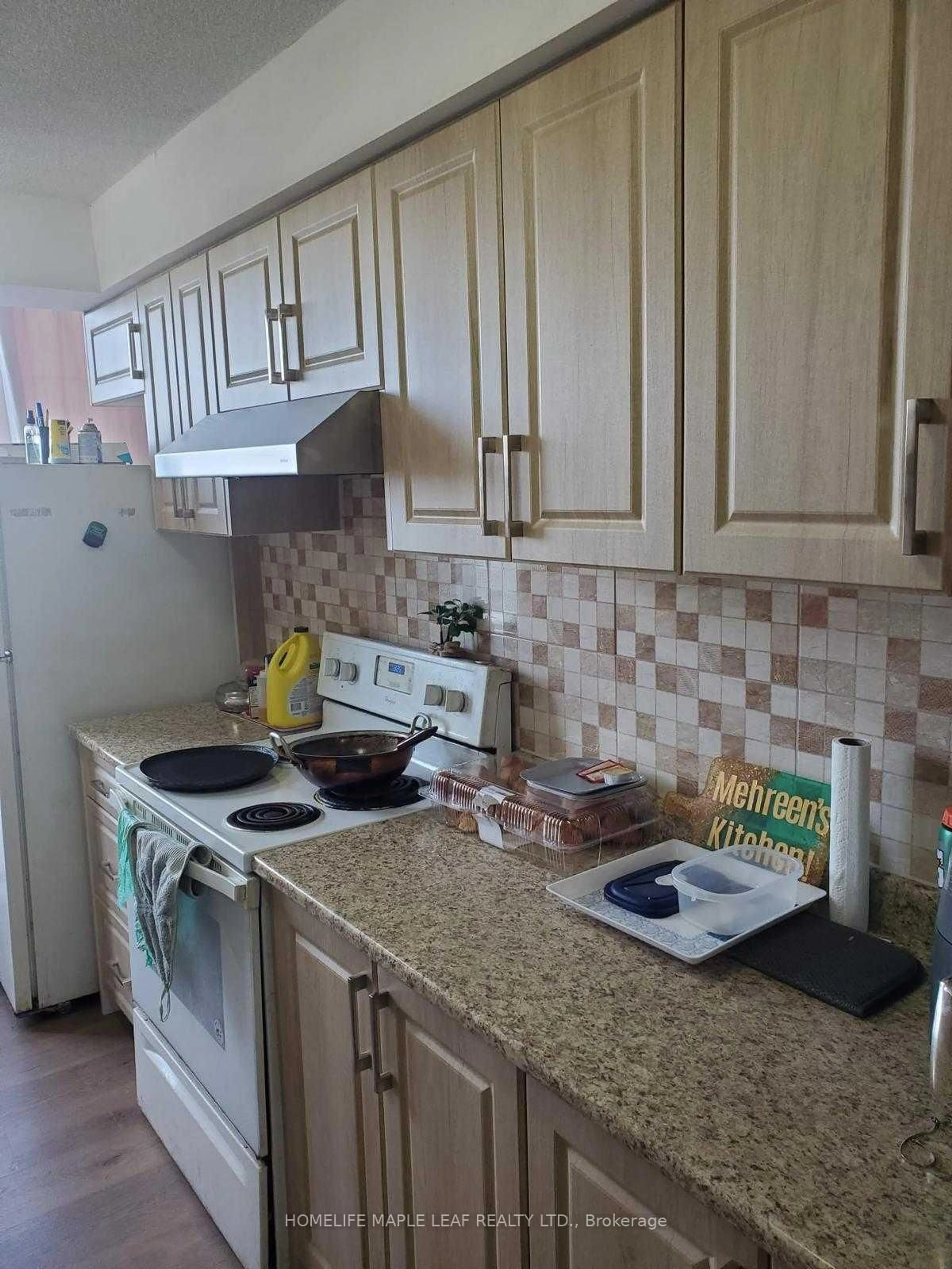 Standard kitchen, unknown for 25 Kensington Rd #1106, Brampton Ontario L6T 3W8