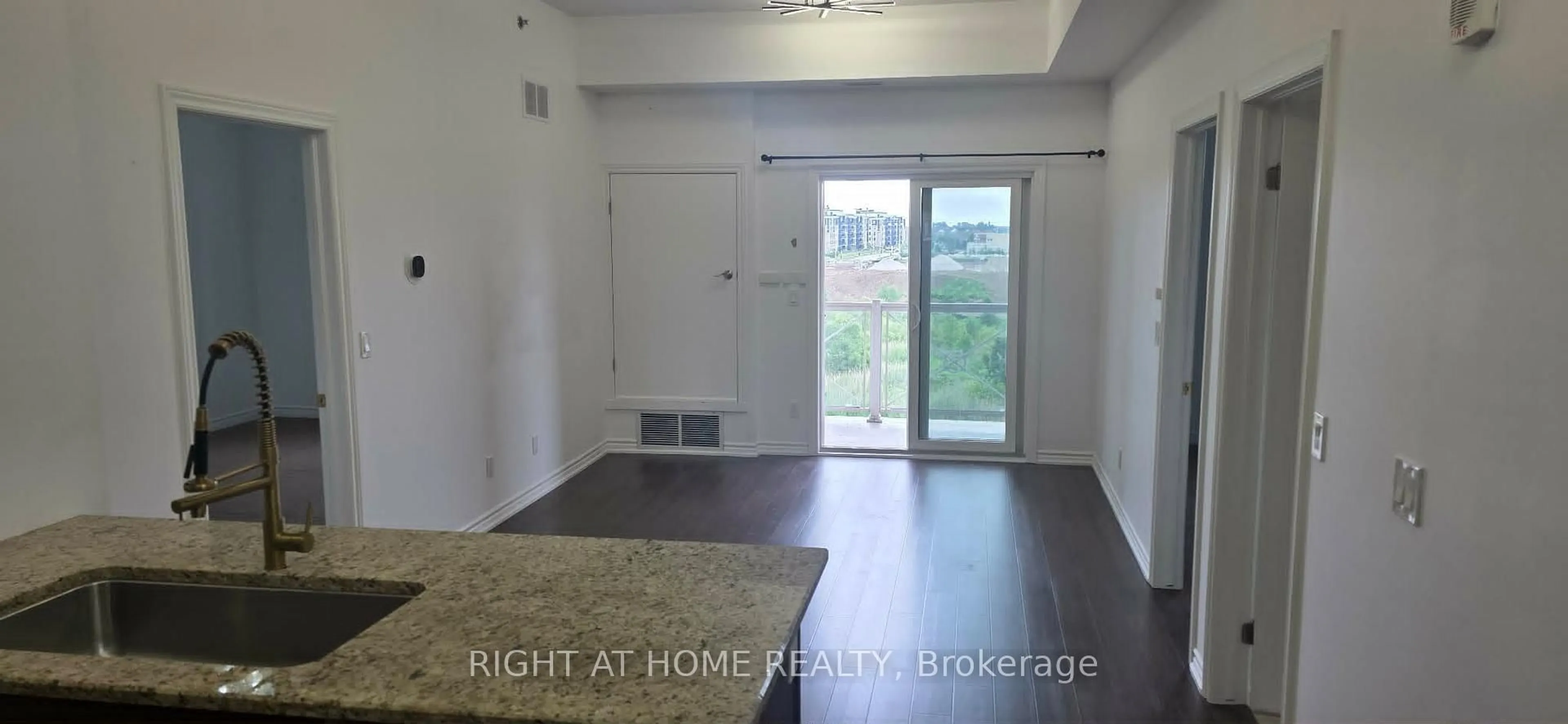 A pic of a room for 1360 Costigan Rd #404, Milton Ontario L9T 0Y8
