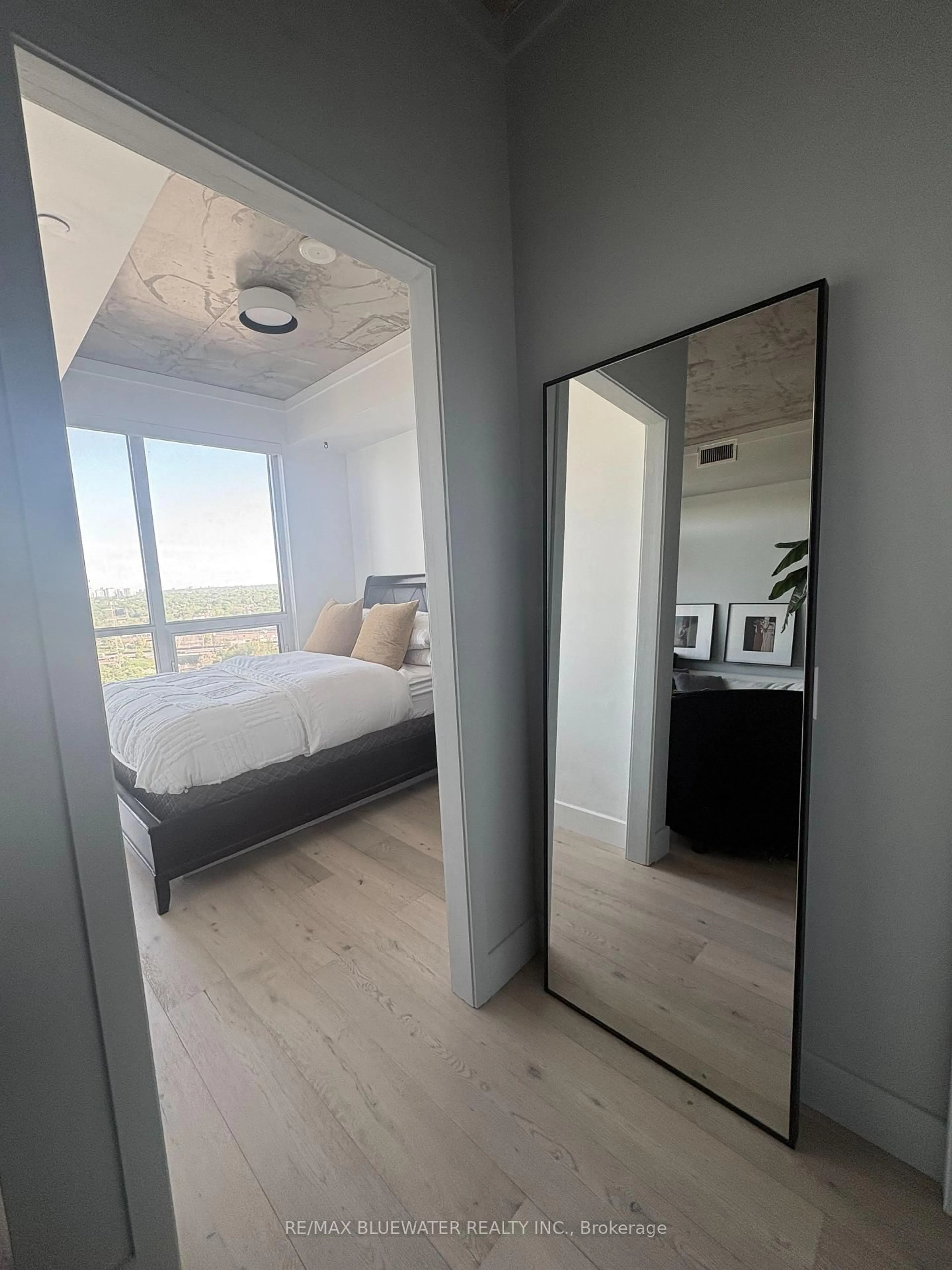 A pic of a room for 2200 Lake Shore Blvd #2806, Toronto Ontario M8V 1A4