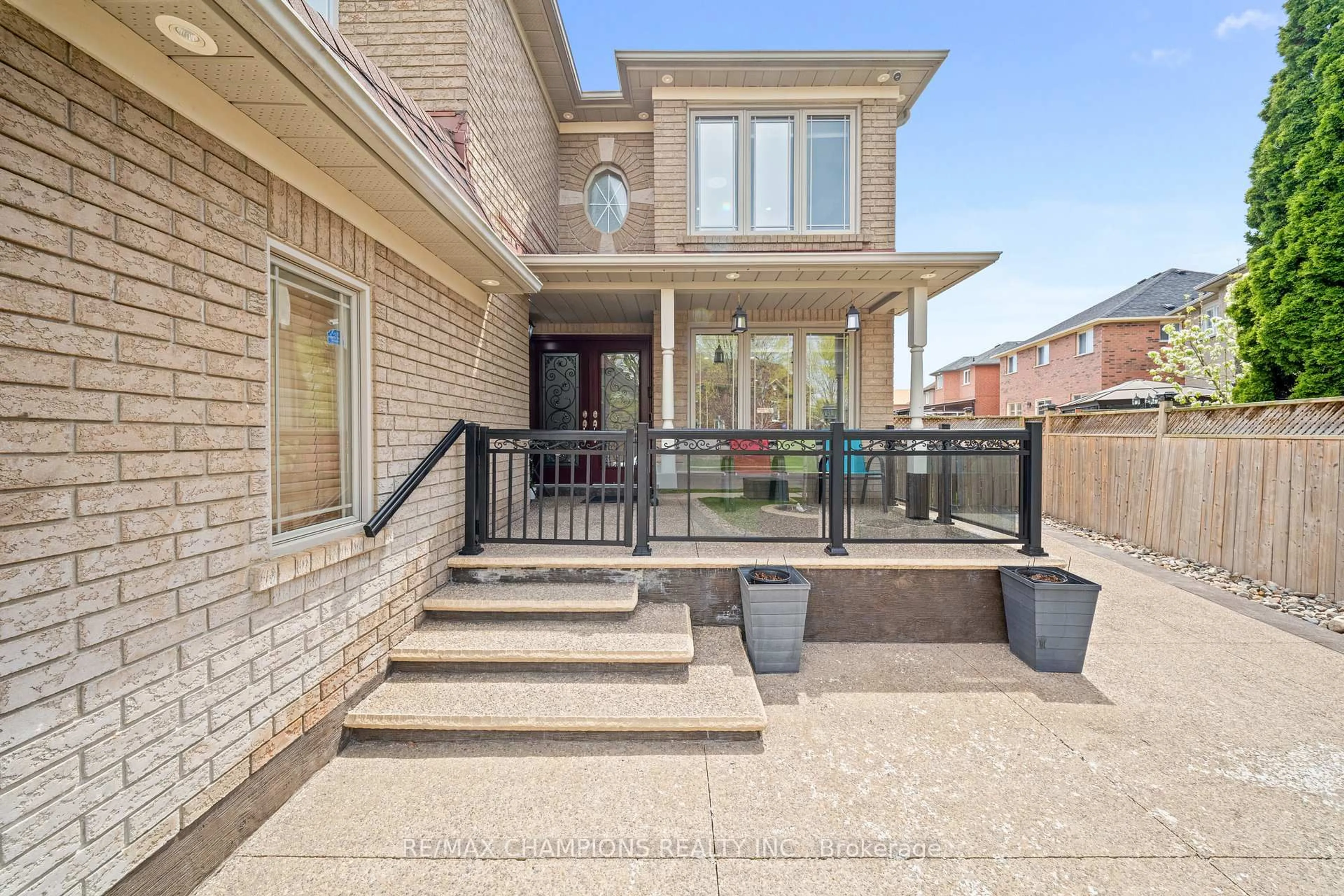 Home with brick exterior material, street for 3 Fiddleneck Cres, Brampton Ontario L6R 1R2