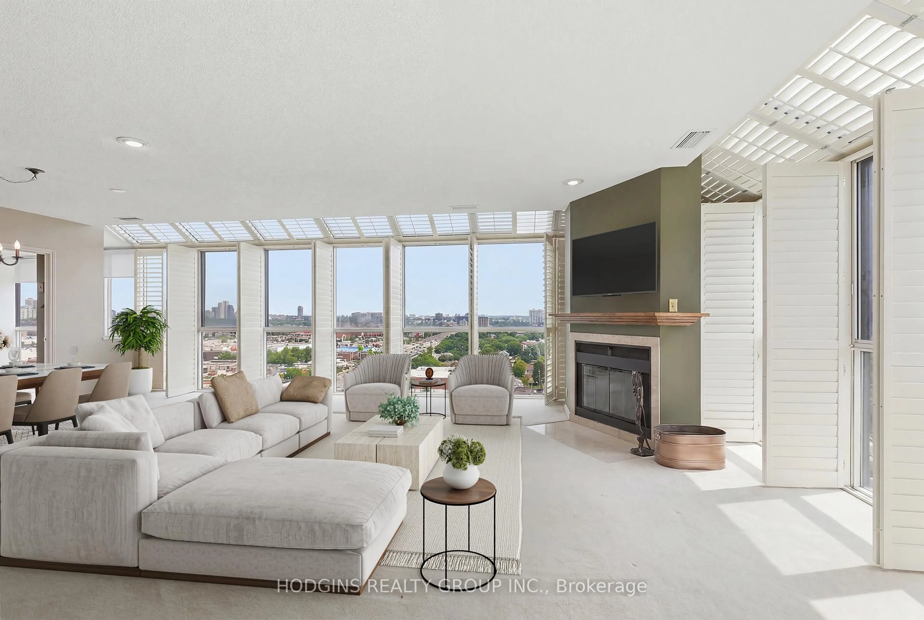 Living room with furniture, unknown for 880 Dundas St #PH5, Mississauga Ontario L5C 4H3