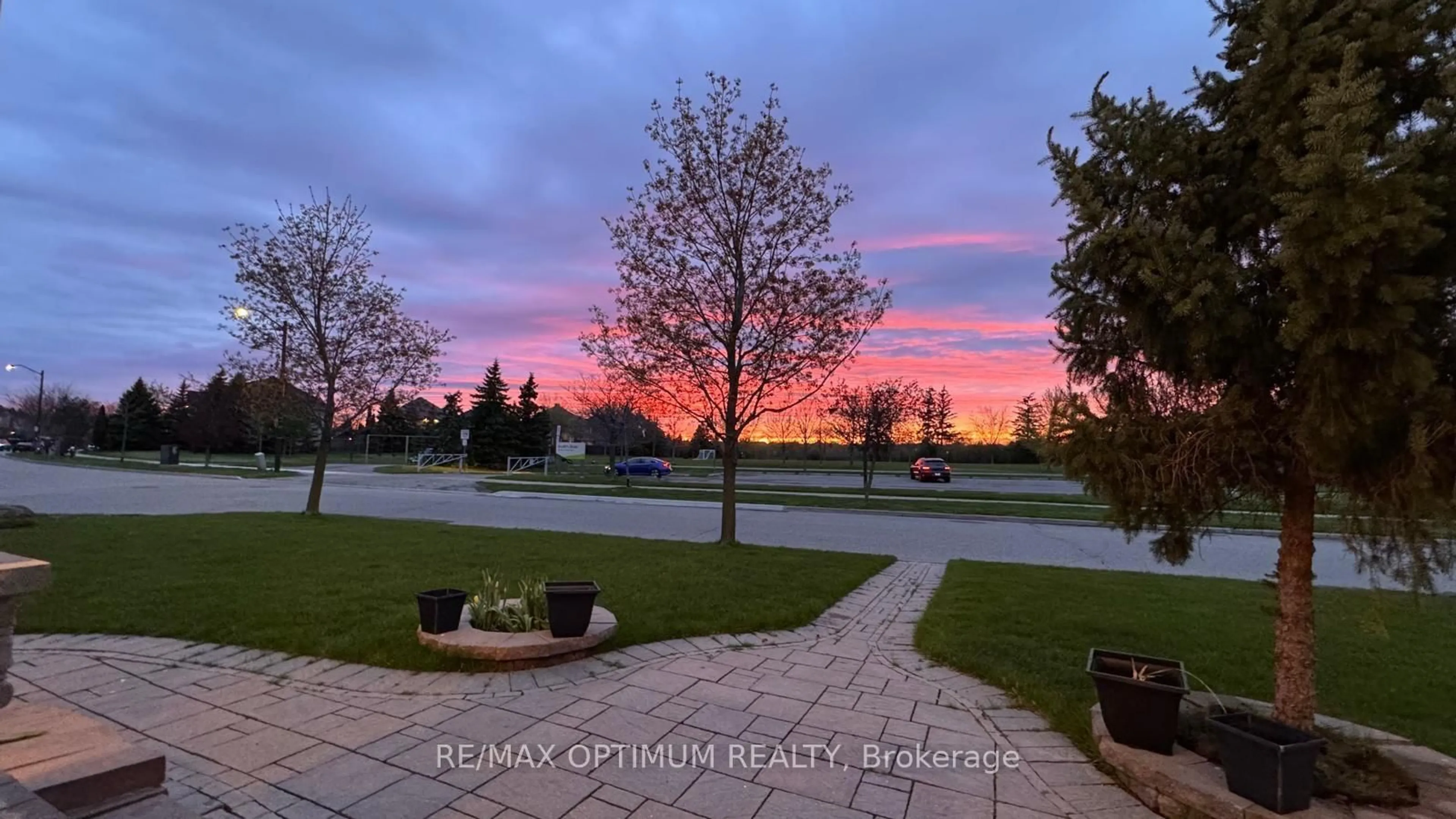 Patio, water/lake/river/ocean view for 840 Brass Winds Pl, Mississauga Ontario L5W 1T3