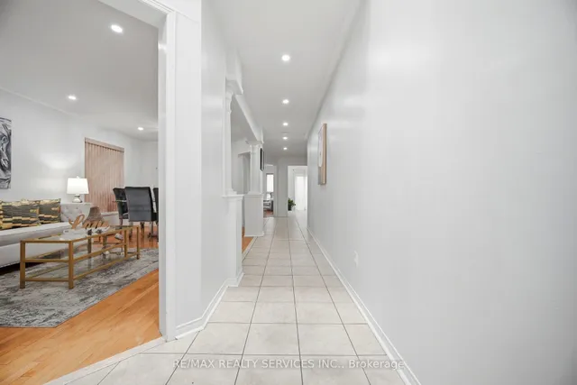 106 Williamson Dr, Brampton 5
