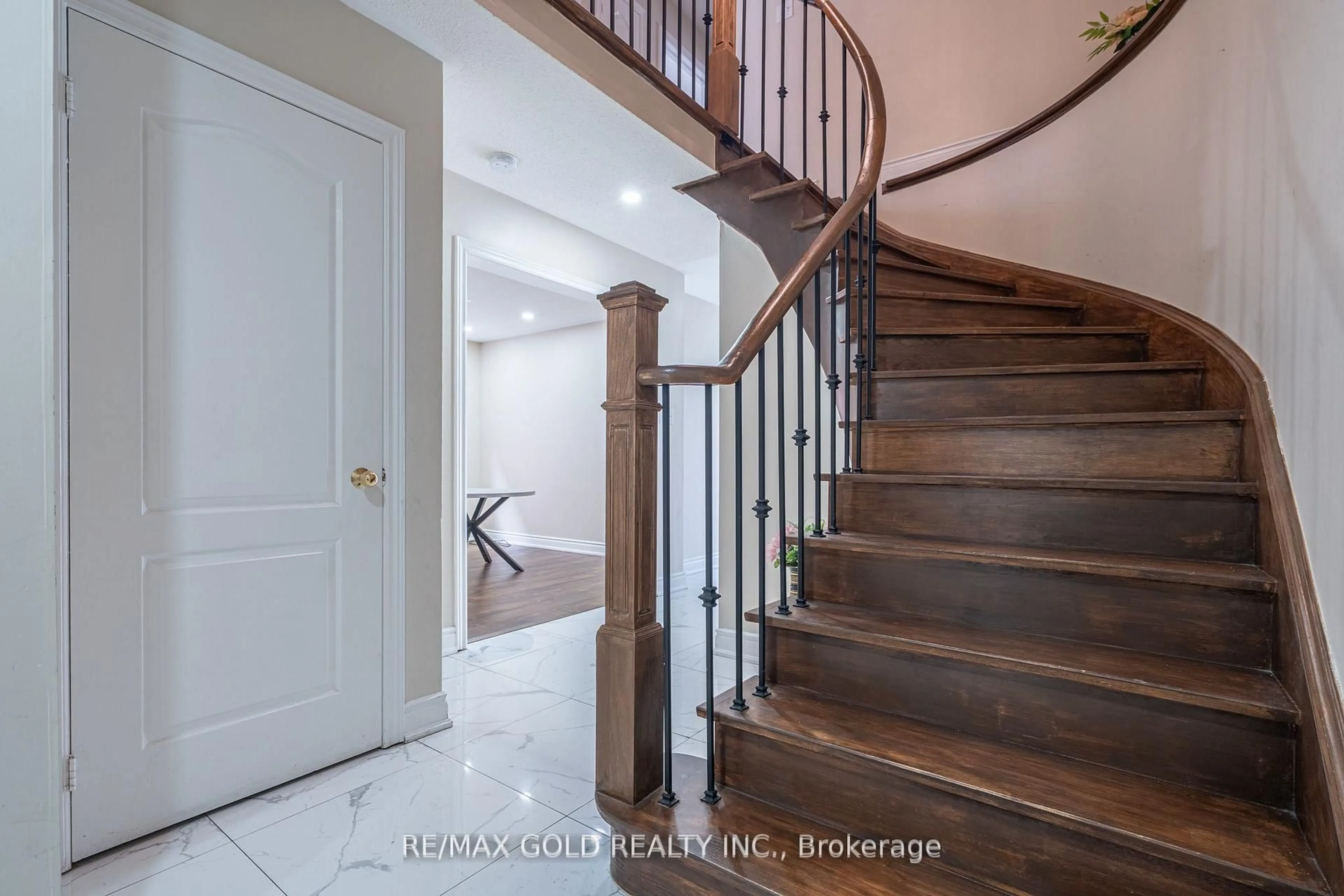 Unknown for 25 Golden Eagle Rd, Brampton Ontario L6R 1Z4