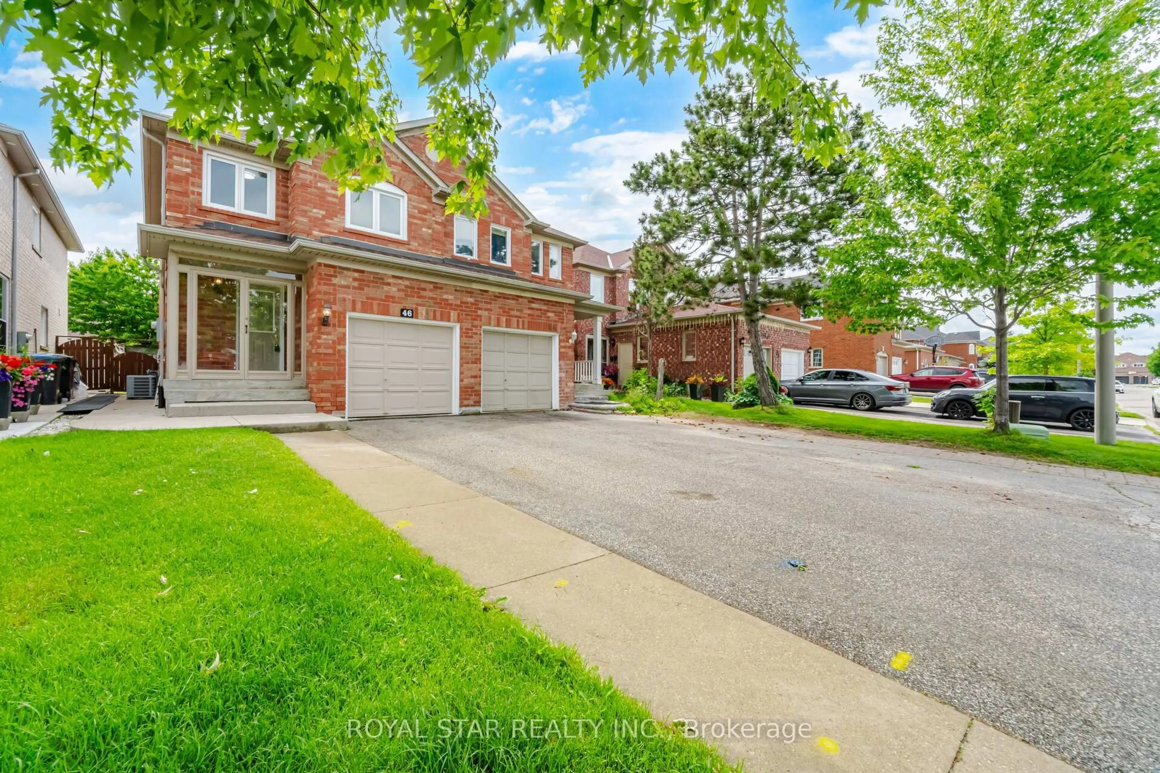 Home with brick exterior material, street for 46 Dusty Star Rd, Brampton Ontario L6R 1Y1