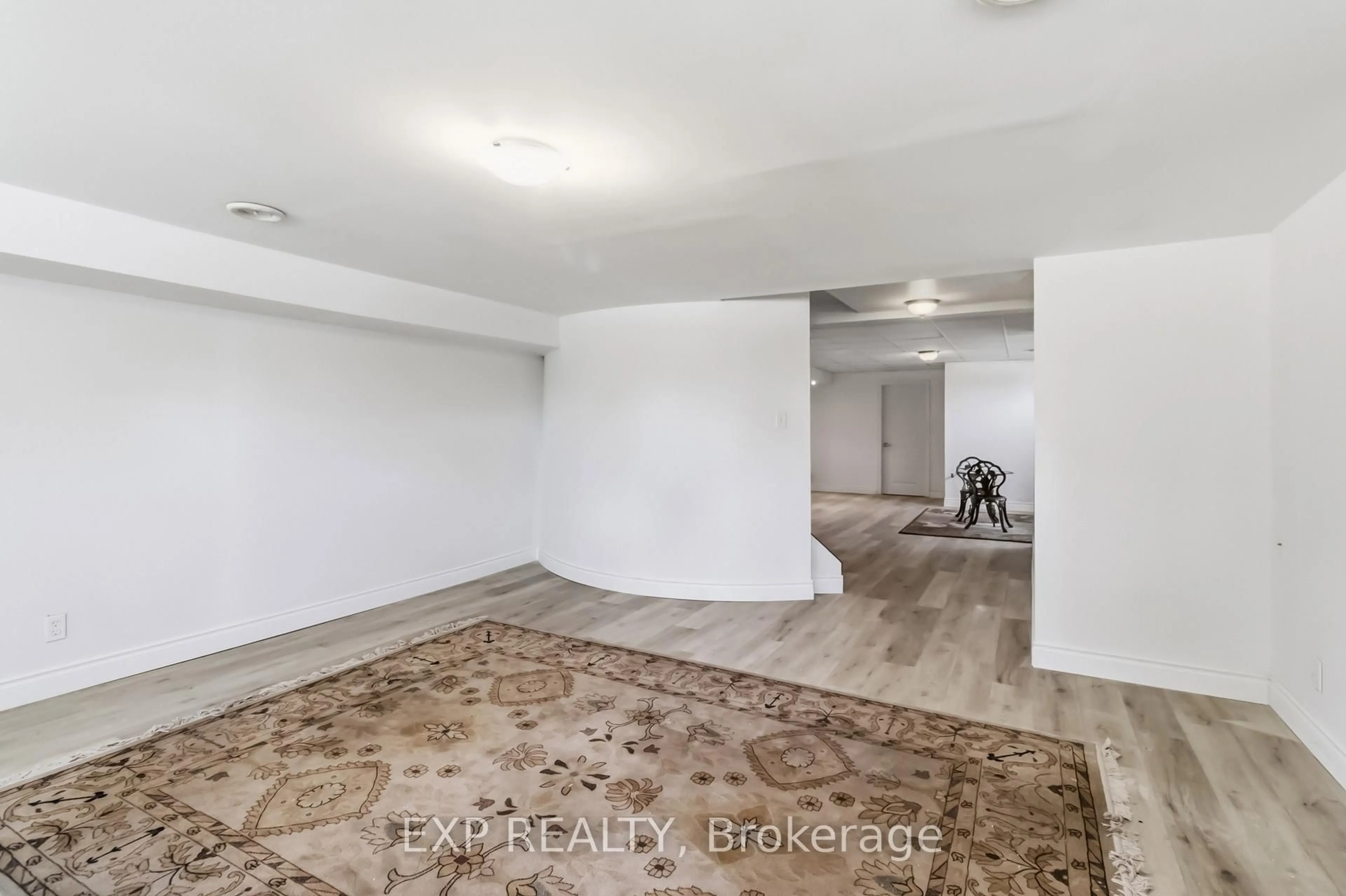 A pic of a room for 1401 Tamworth Crt, Burlington Ontario L7P 4V3