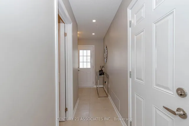 4622 Keystone Cres, Burlington 4