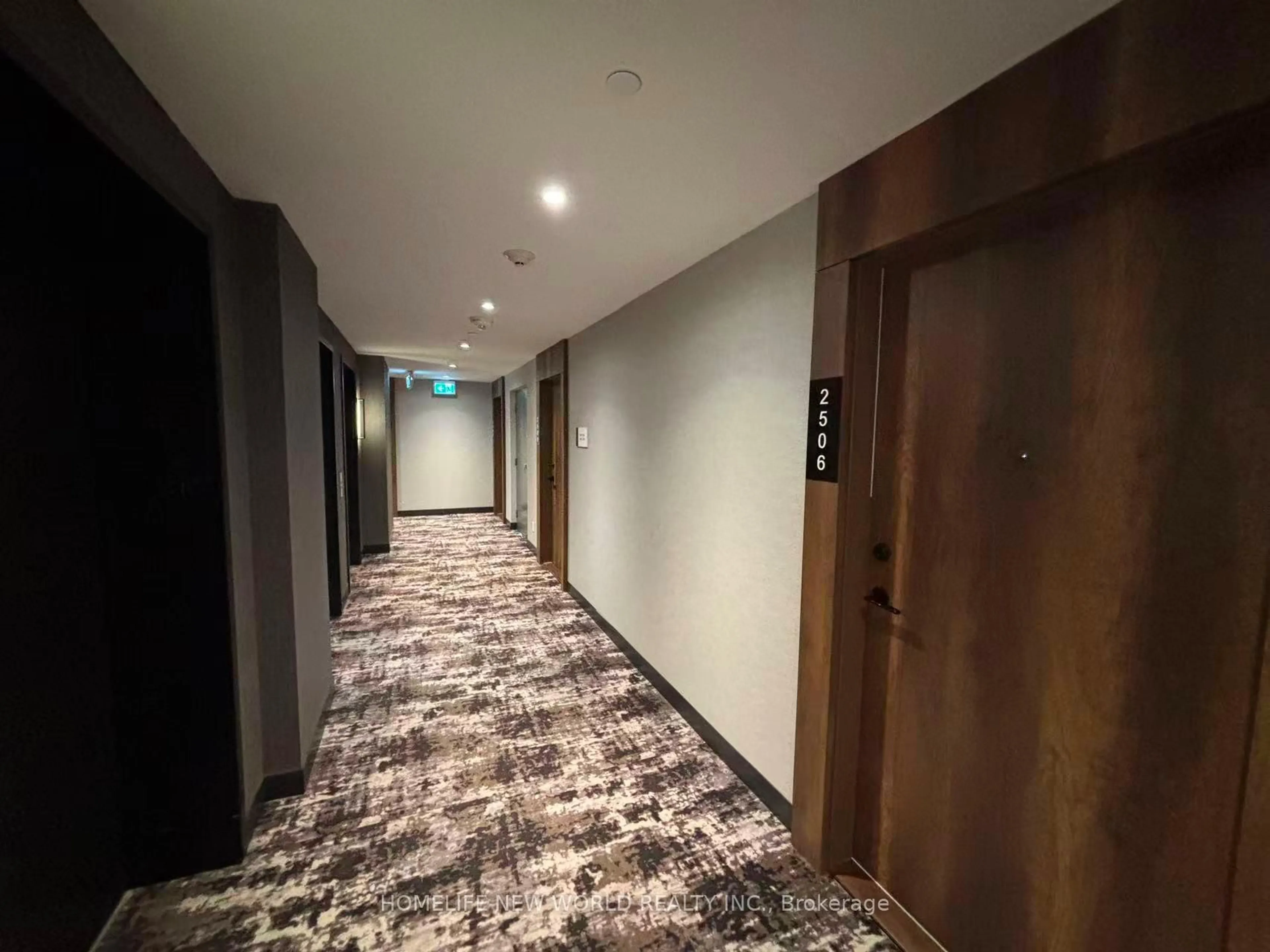 Indoor foyer for 251 Manitoba St #2506, Toronto Ontario M8Y 1C9