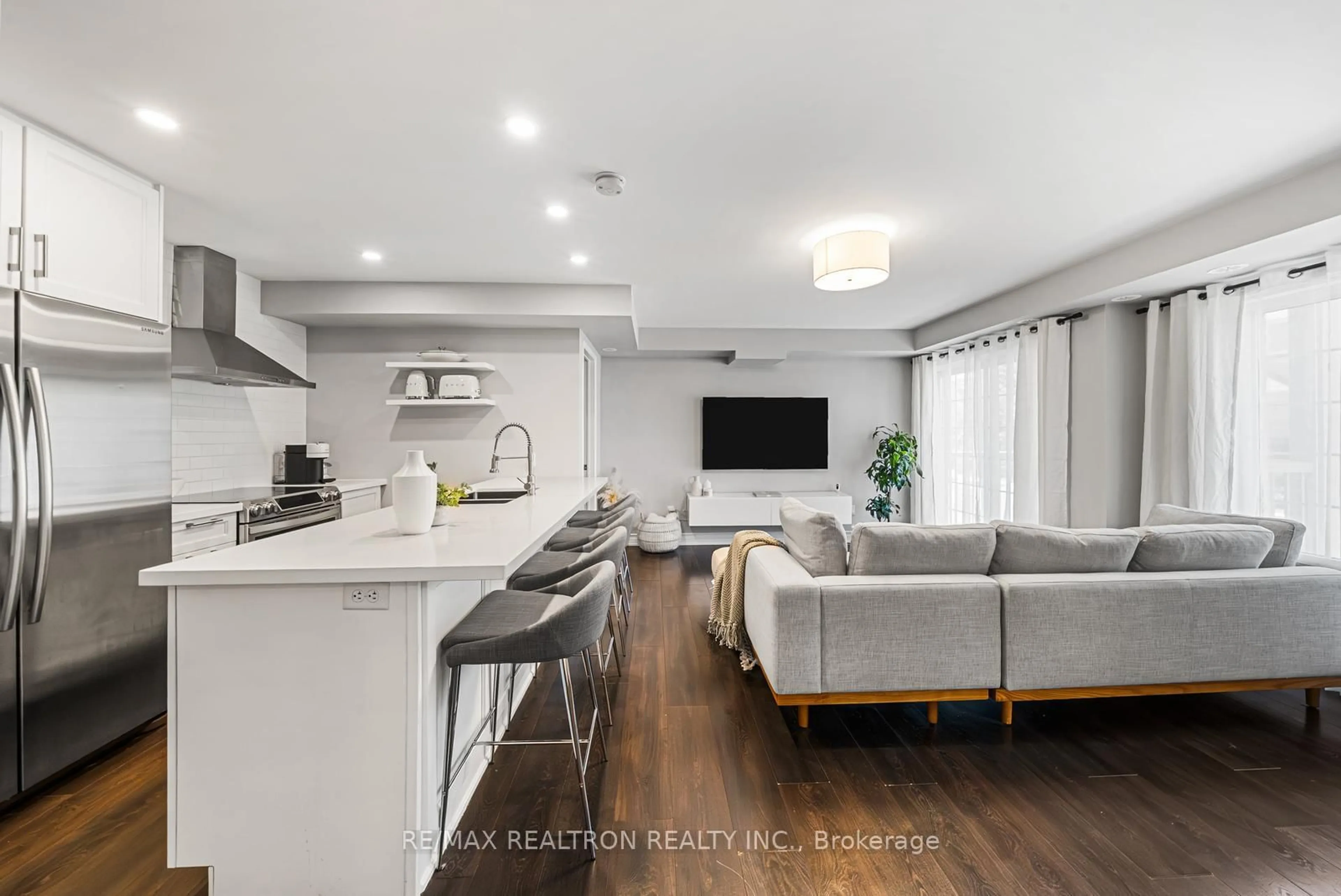 Open concept kitchen, unknown for 161 Isaac Devins Blvd #5, Toronto Ontario M9M 0C5