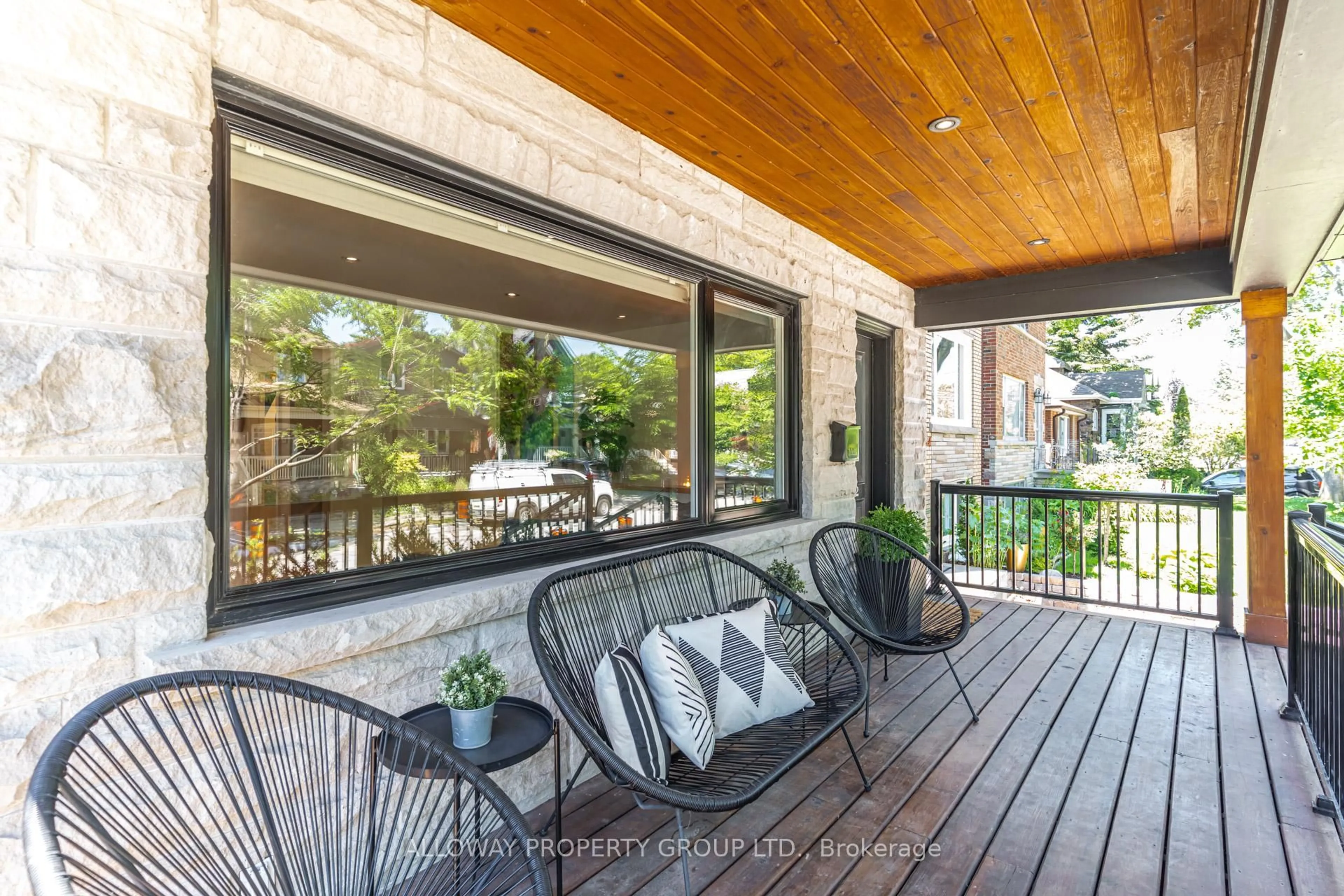 Patio, street for 22 Fourth St, Toronto Ontario M8V 2Y3