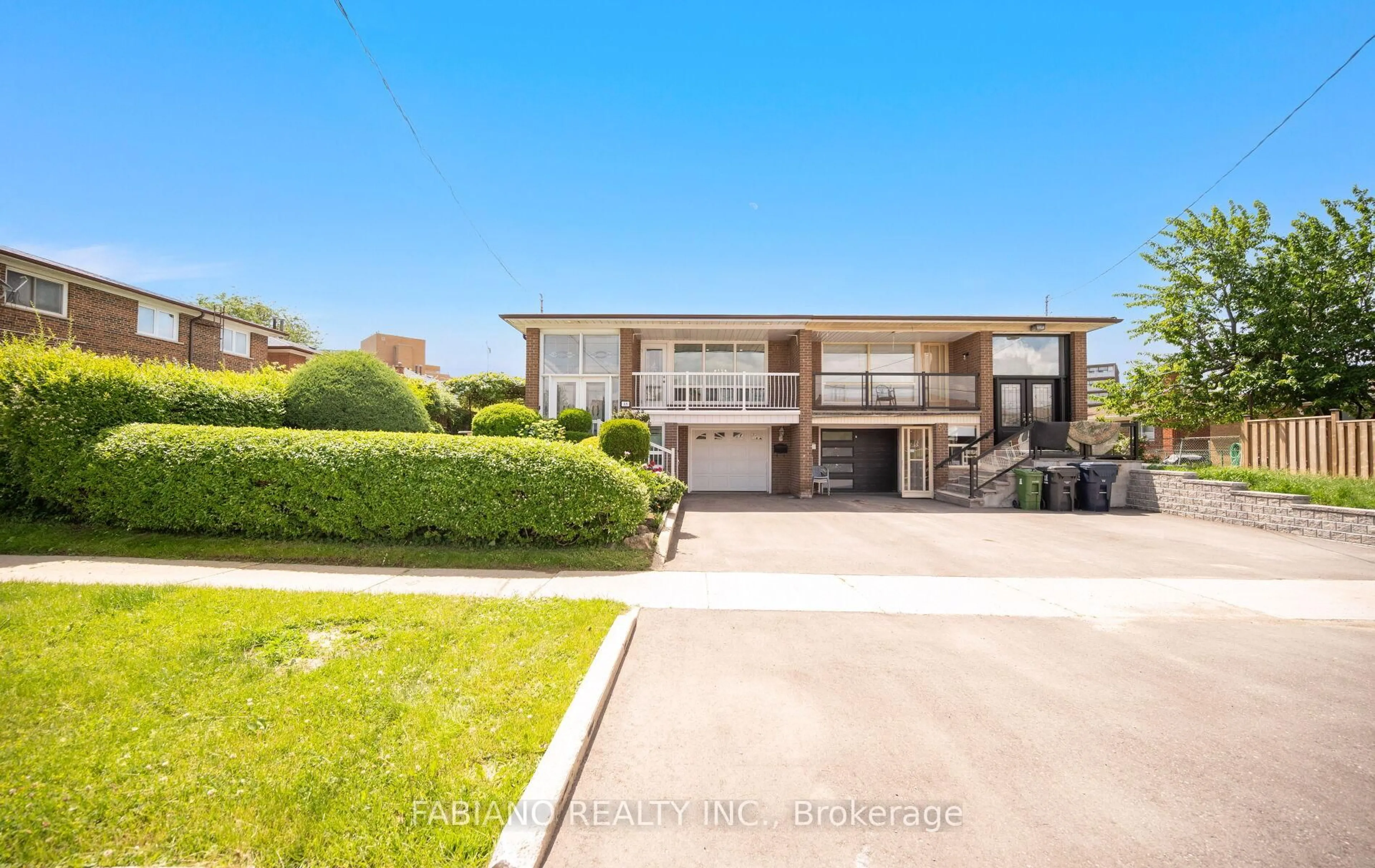 A pic from outside/outdoor area/front of a property/back of a property/a pic from drone, street for 48 Sorlyn Ave, Toronto Ontario M6L 1H8