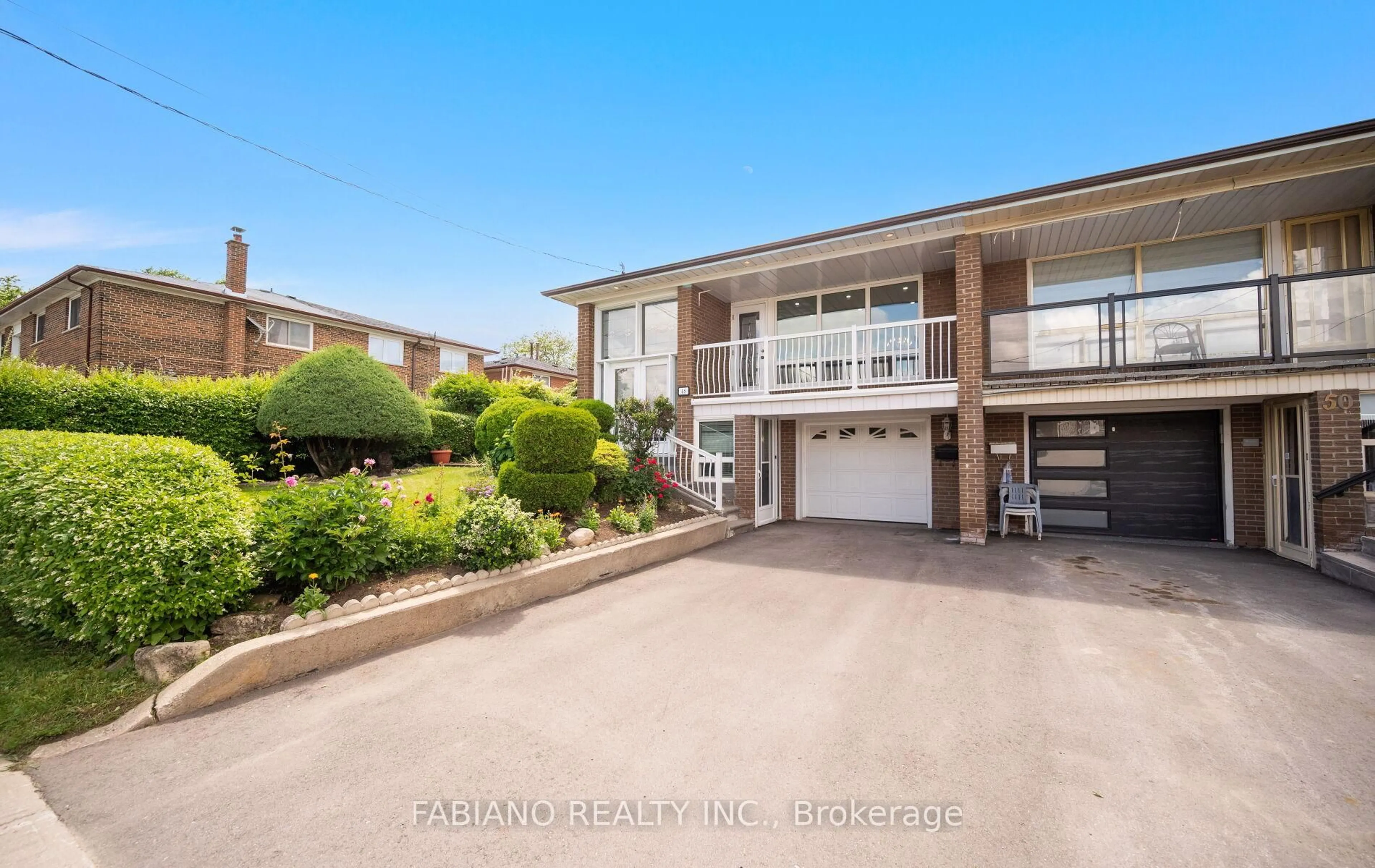 A pic from outside/outdoor area/front of a property/back of a property/a pic from drone, unknown for 48 Sorlyn Ave, Toronto Ontario M6L 1H8