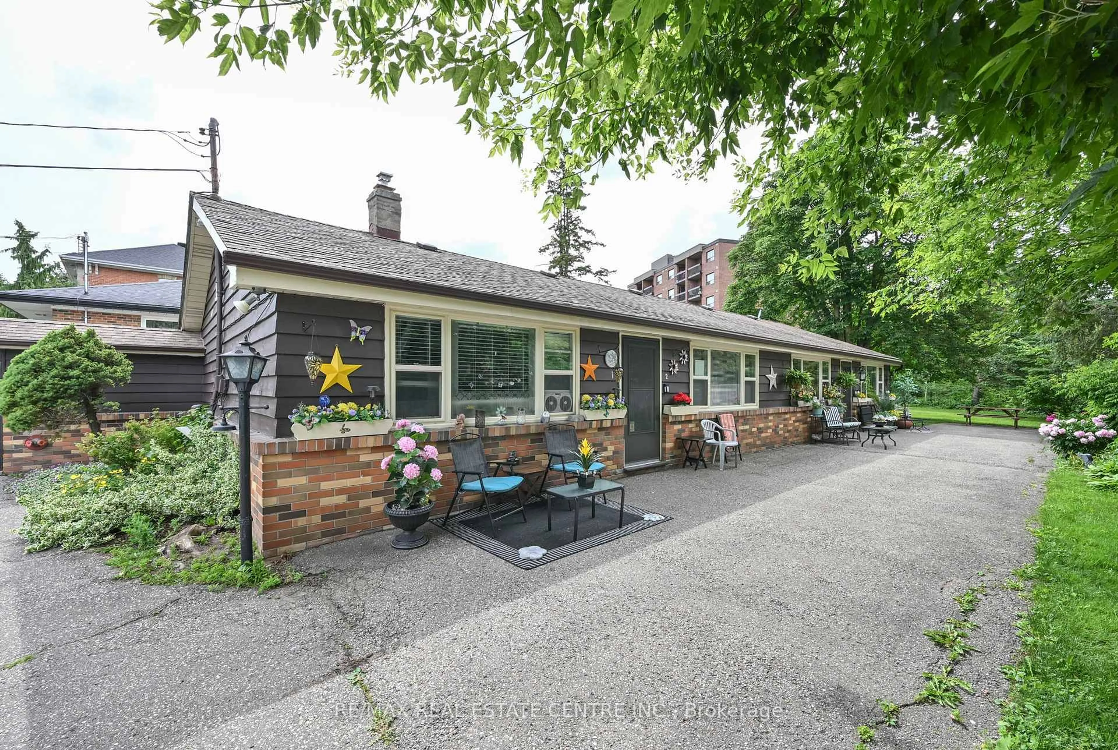 Patio, street for 44 Church St, Orangeville Ontario L9W 1N8