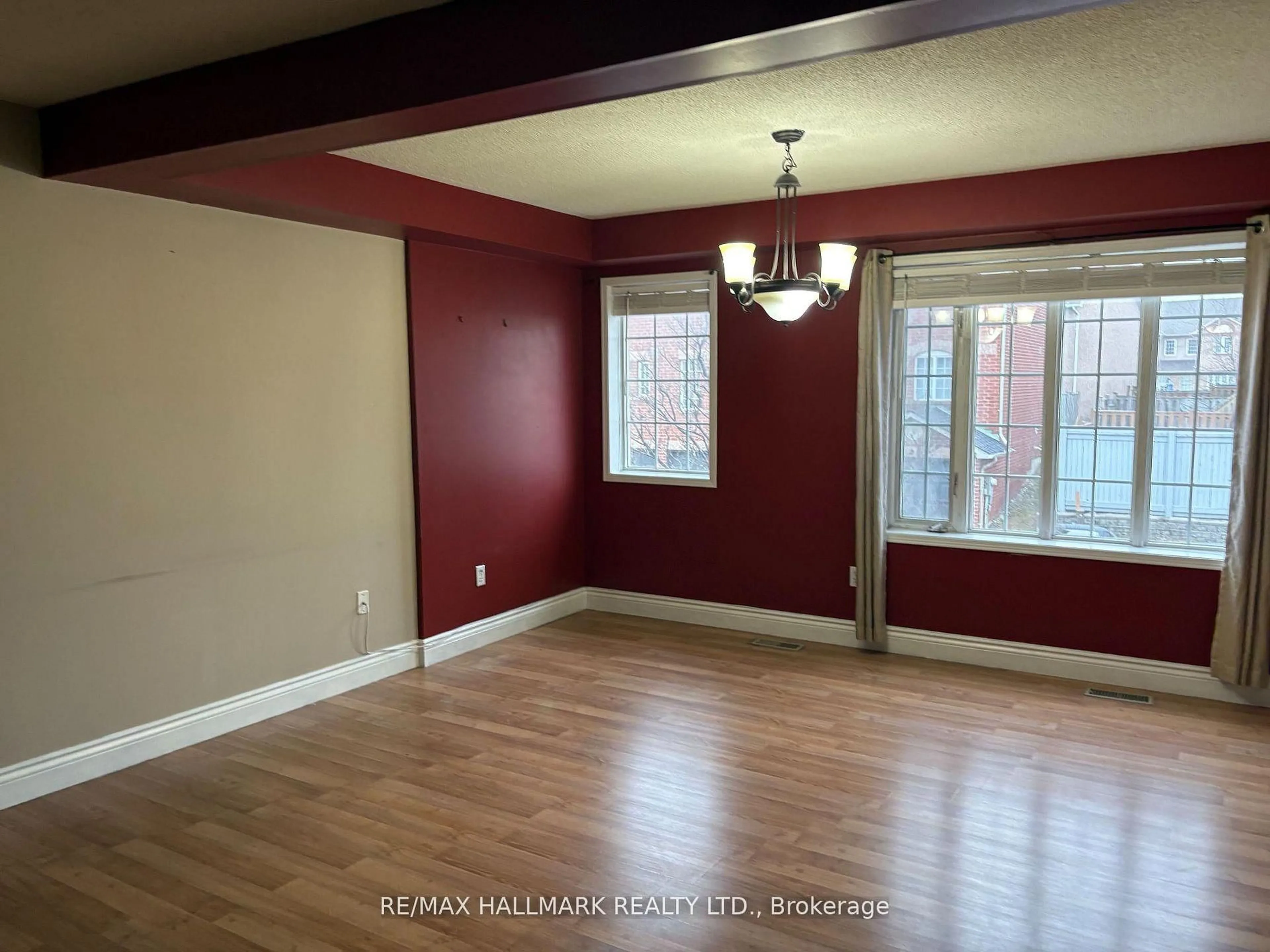 A pic of a room for 138 Spadina Rd, Brampton Ontario L6X 4X6
