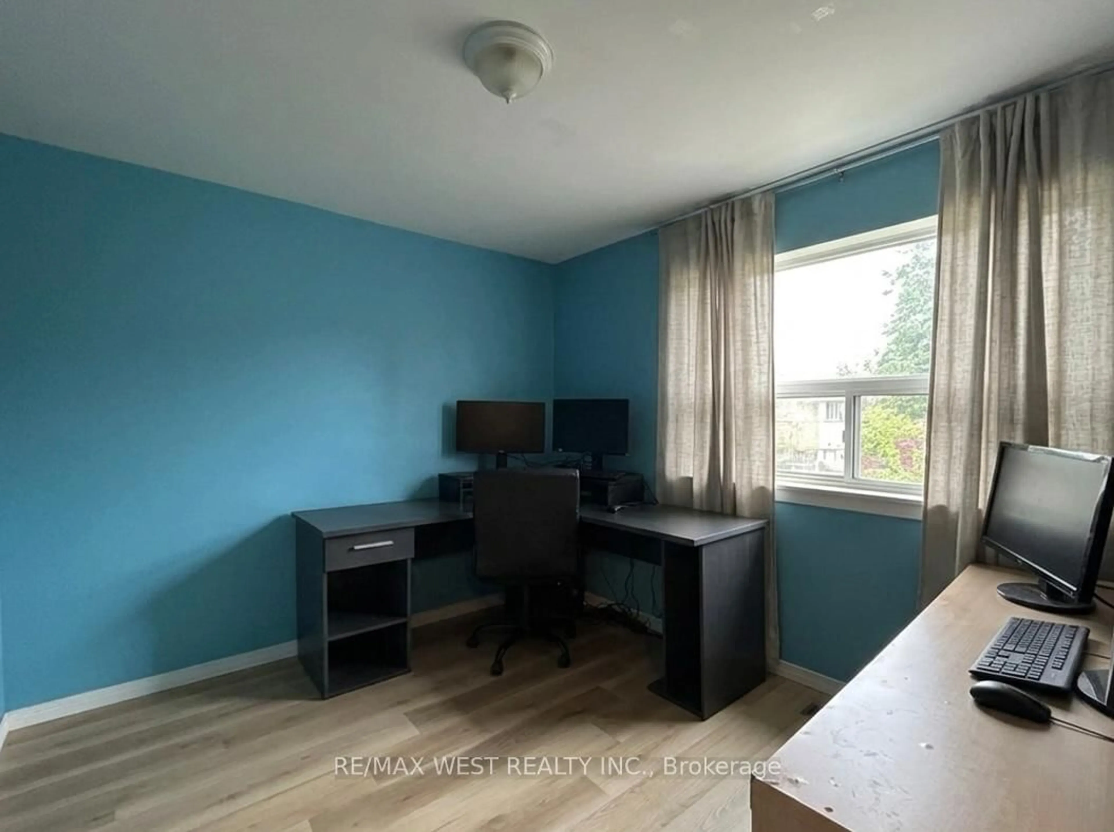 A pic of a room for 19 Gosford Blvd #3, Toronto Ontario M3N 2G7