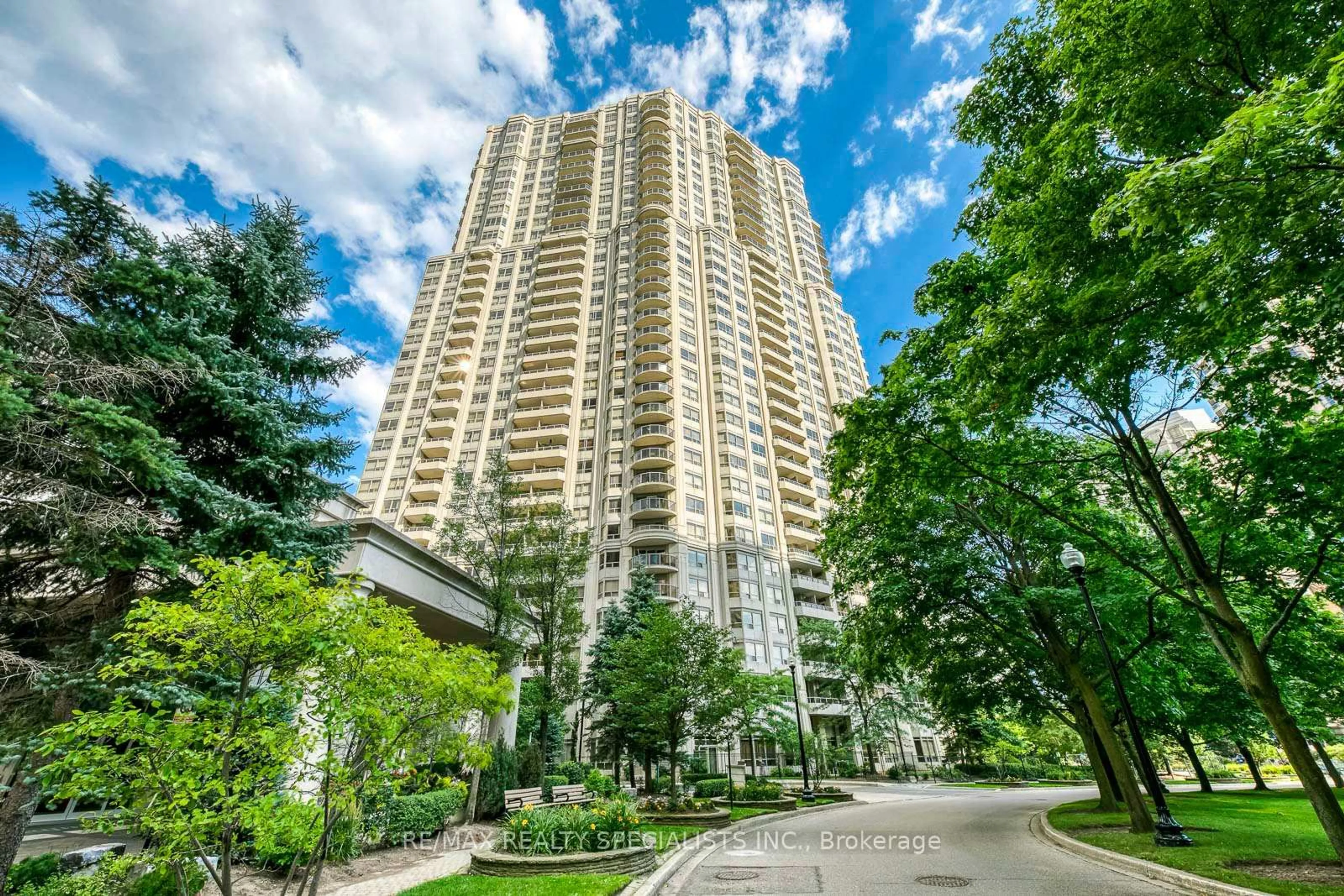 Unknown for 25 Kingsbridge Garden Circ #519, Mississauga Ontario L5R 4B1