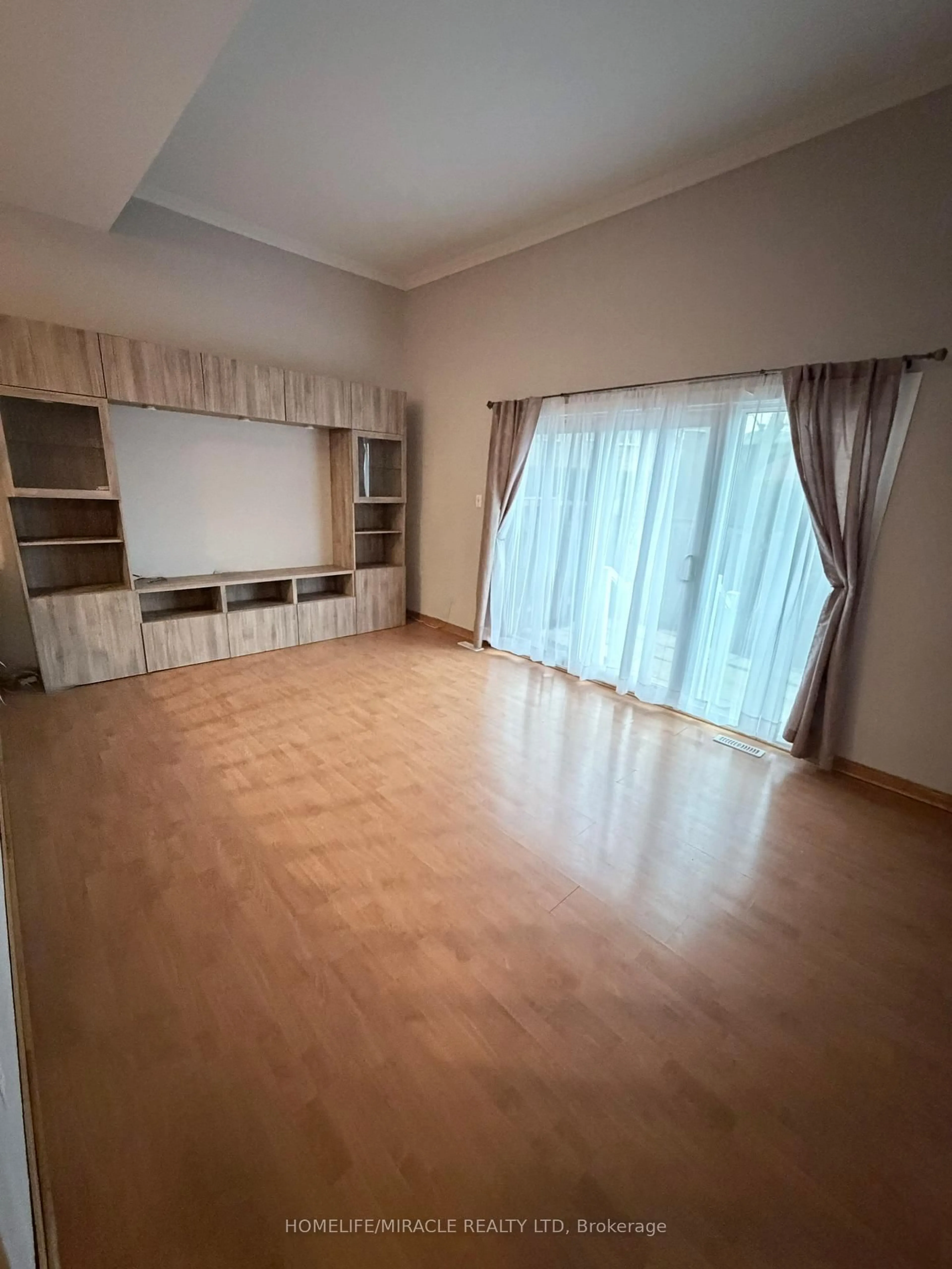 A pic of a room for 400 Bloor St #58, Mississauga Ontario L5A 3M8