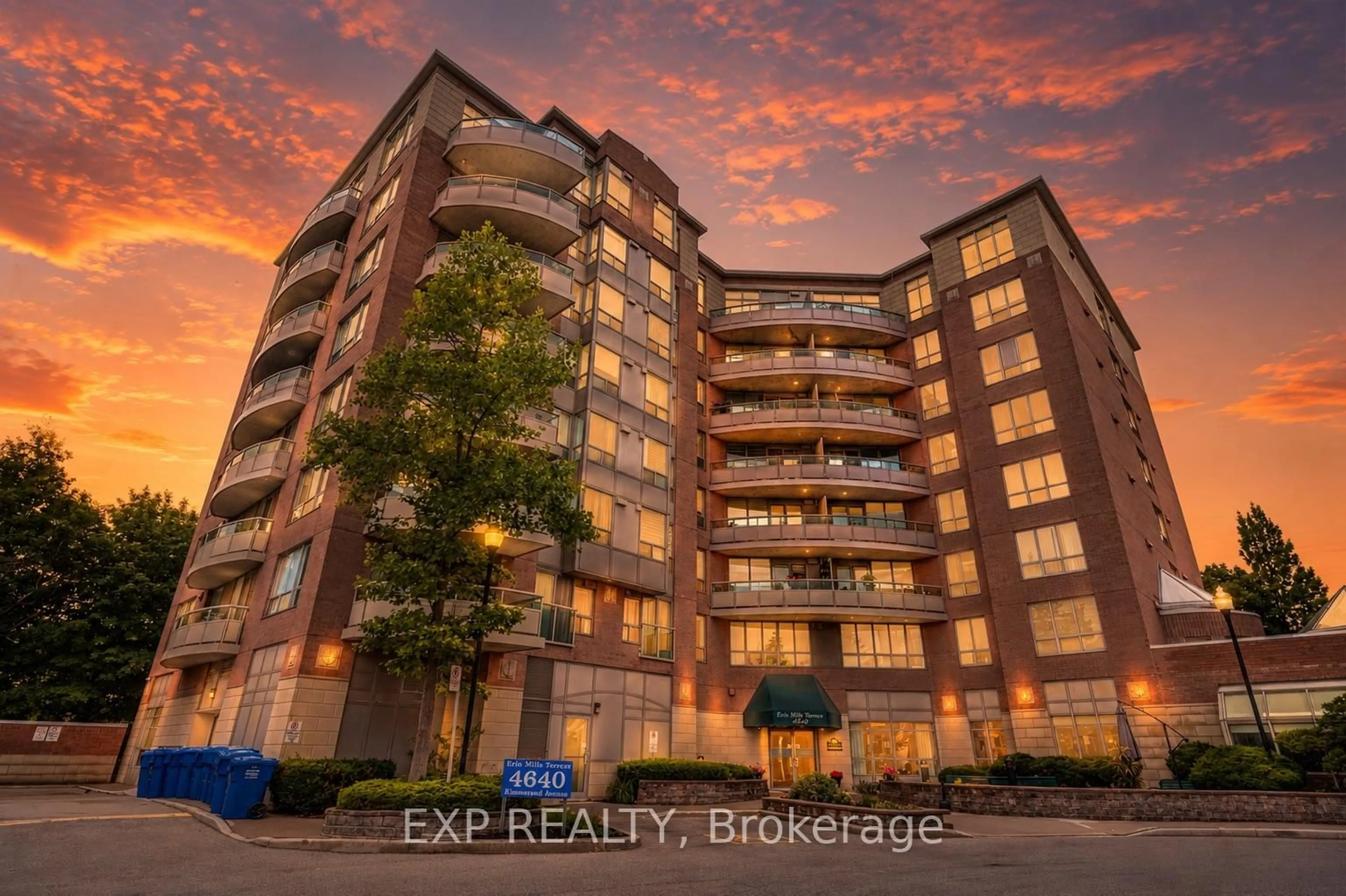 A pic from outside/outdoor area/front of a property/back of a property/a pic from drone, building for 4640 Kimbermount Ave #706, Mississauga Ontario L5M 5W6