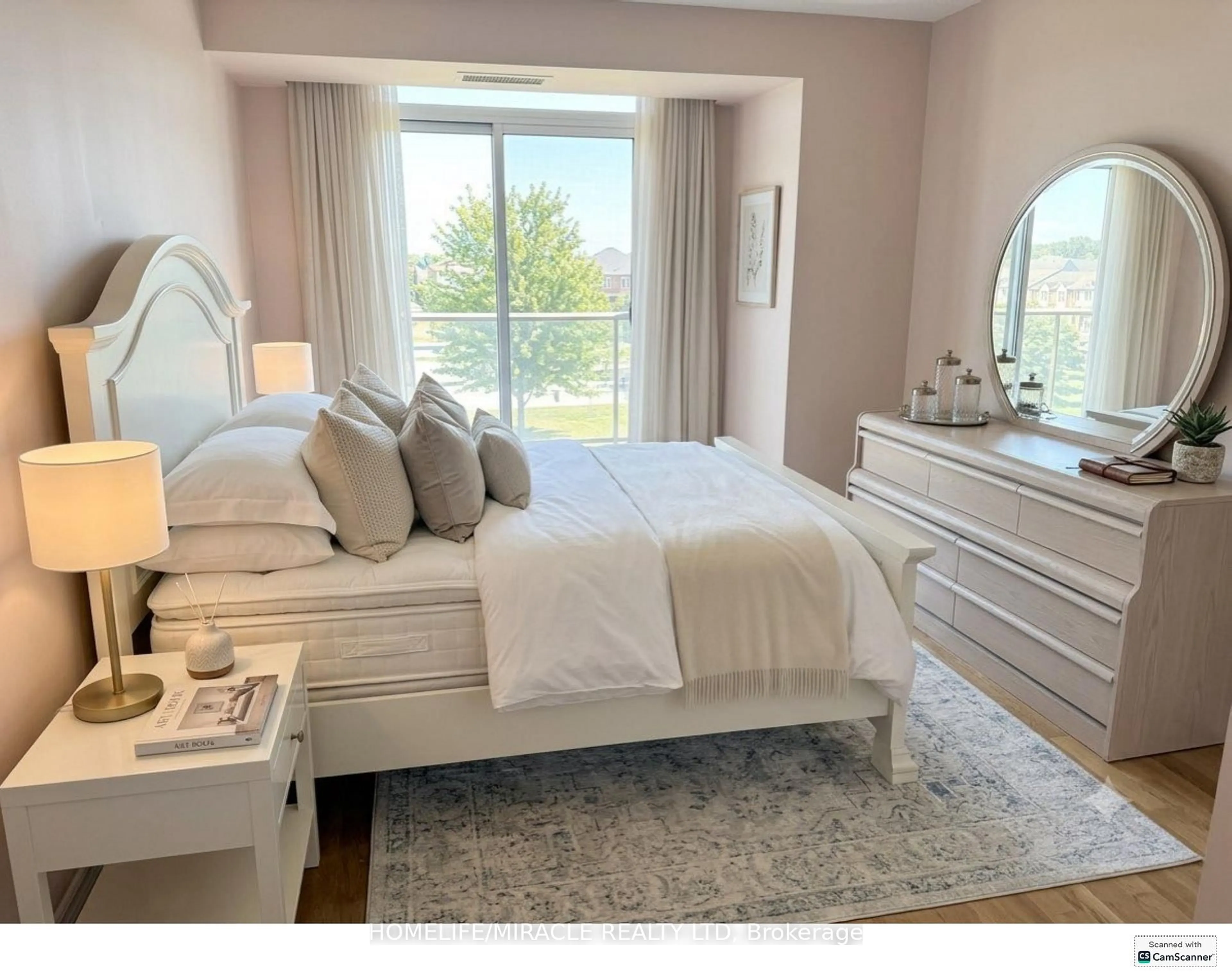 Bedroom with bed, unknown for 1150 Parkwest Pl #506, Mississauga Ontario L5E 3K4
