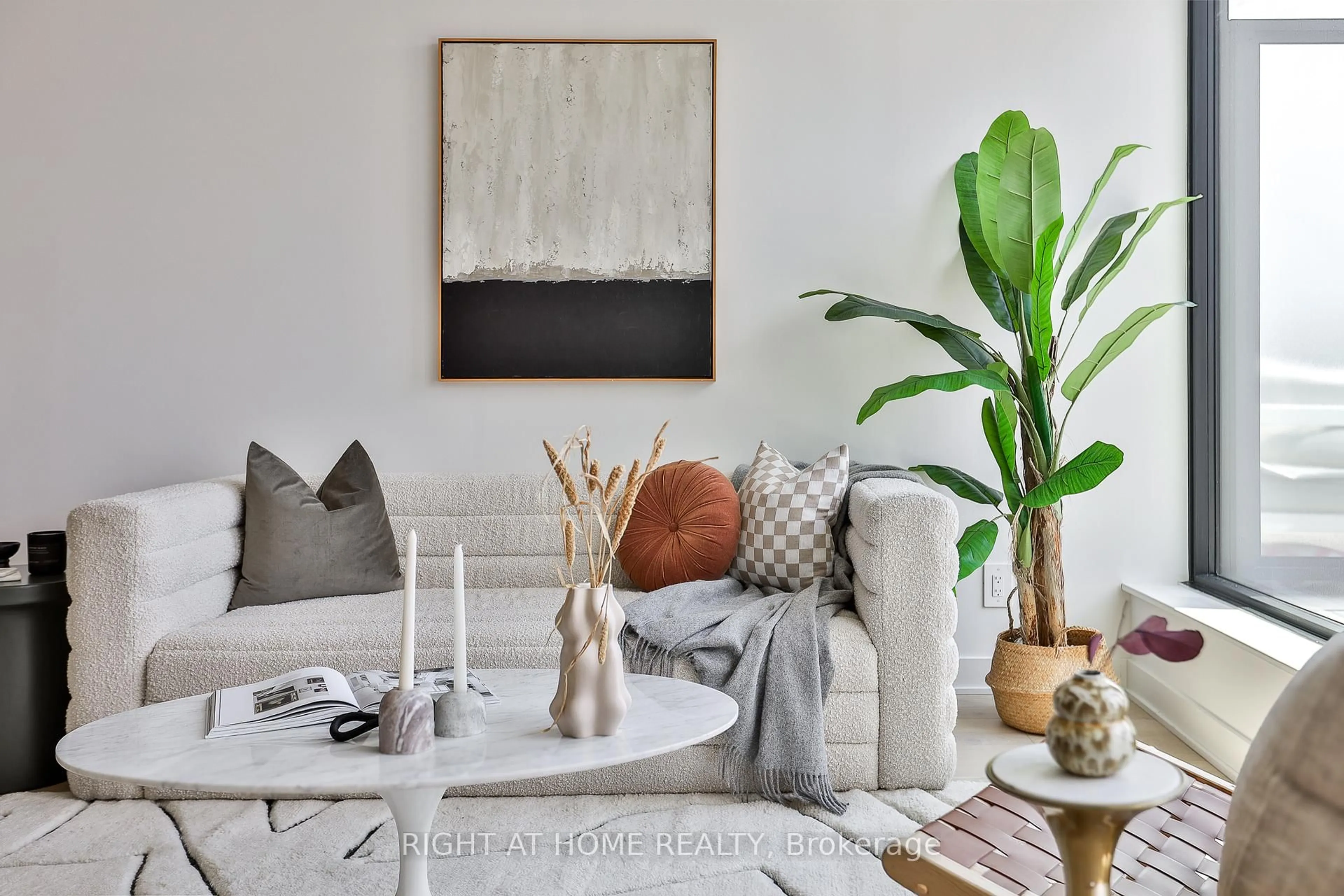 Living room with furniture, unknown for 2720 Dundas St #604, Toronto Ontario M6P 0C3