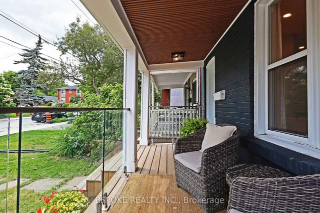 15 Burlington St, Toronto 2