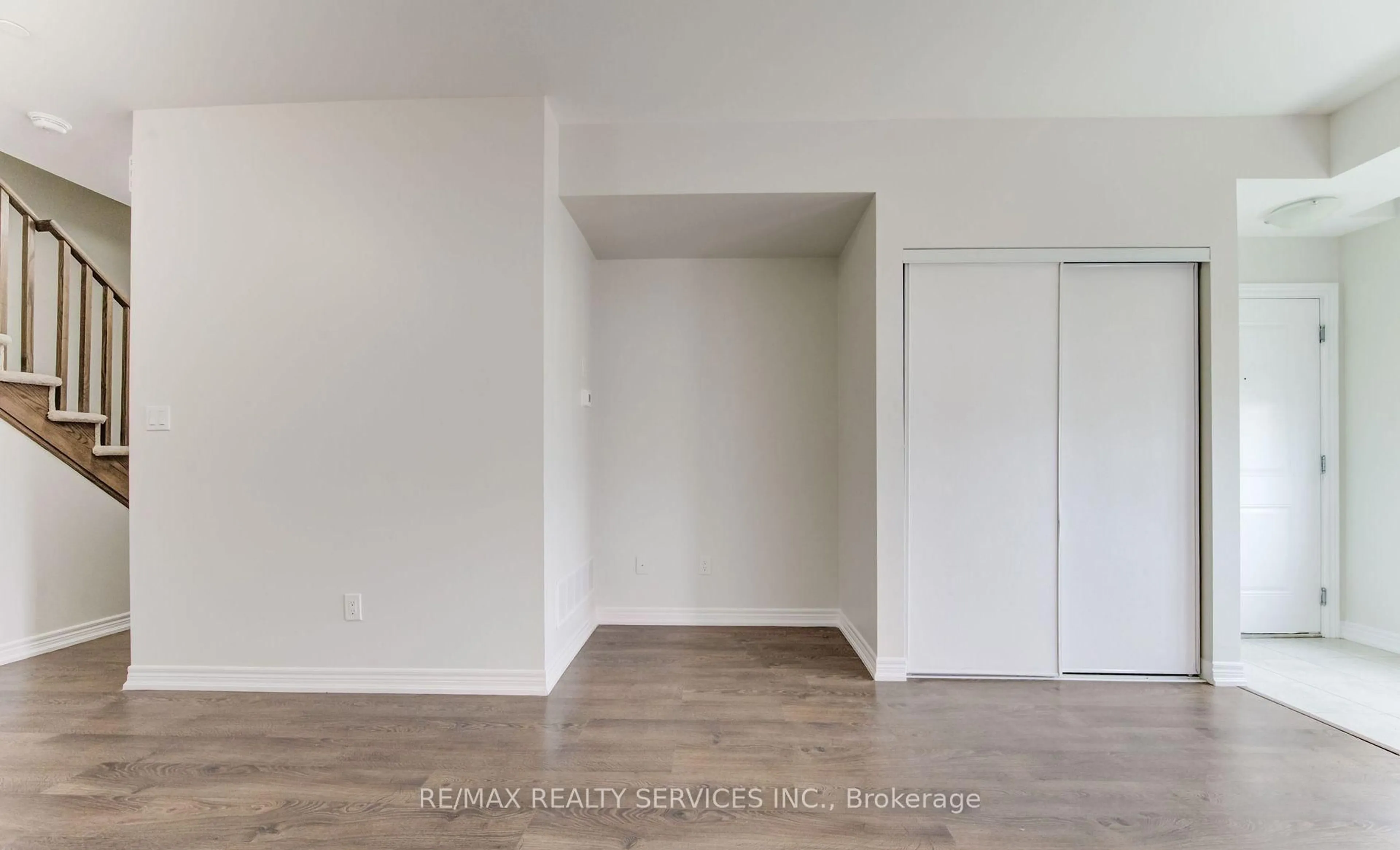 A pic of a room for 2205 Lillykin St #4, Oakville Ontario L6H 7H2