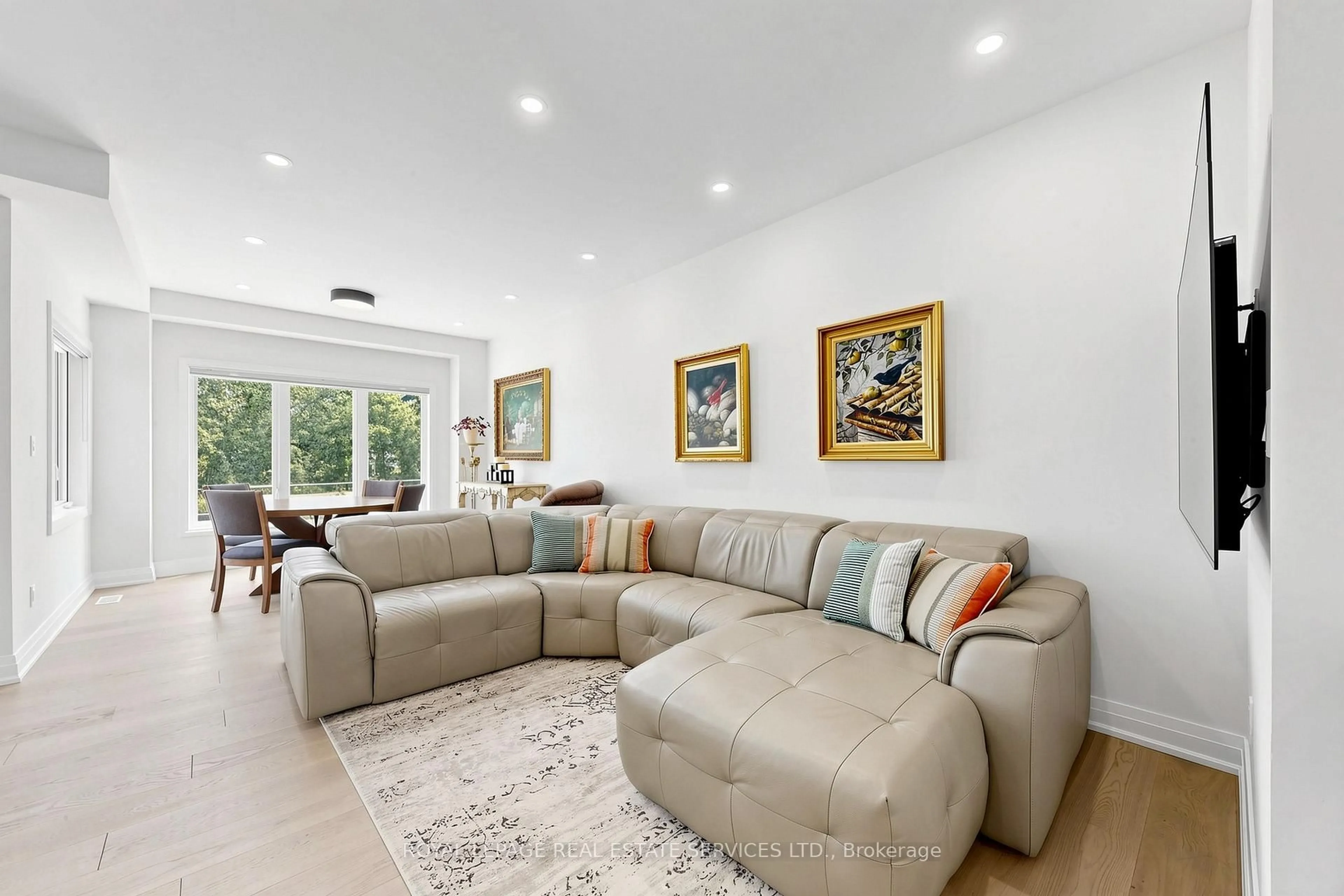 Living room with furniture, unknown for 19 Summerbeam Way, Brampton Ontario L6Y 6K5