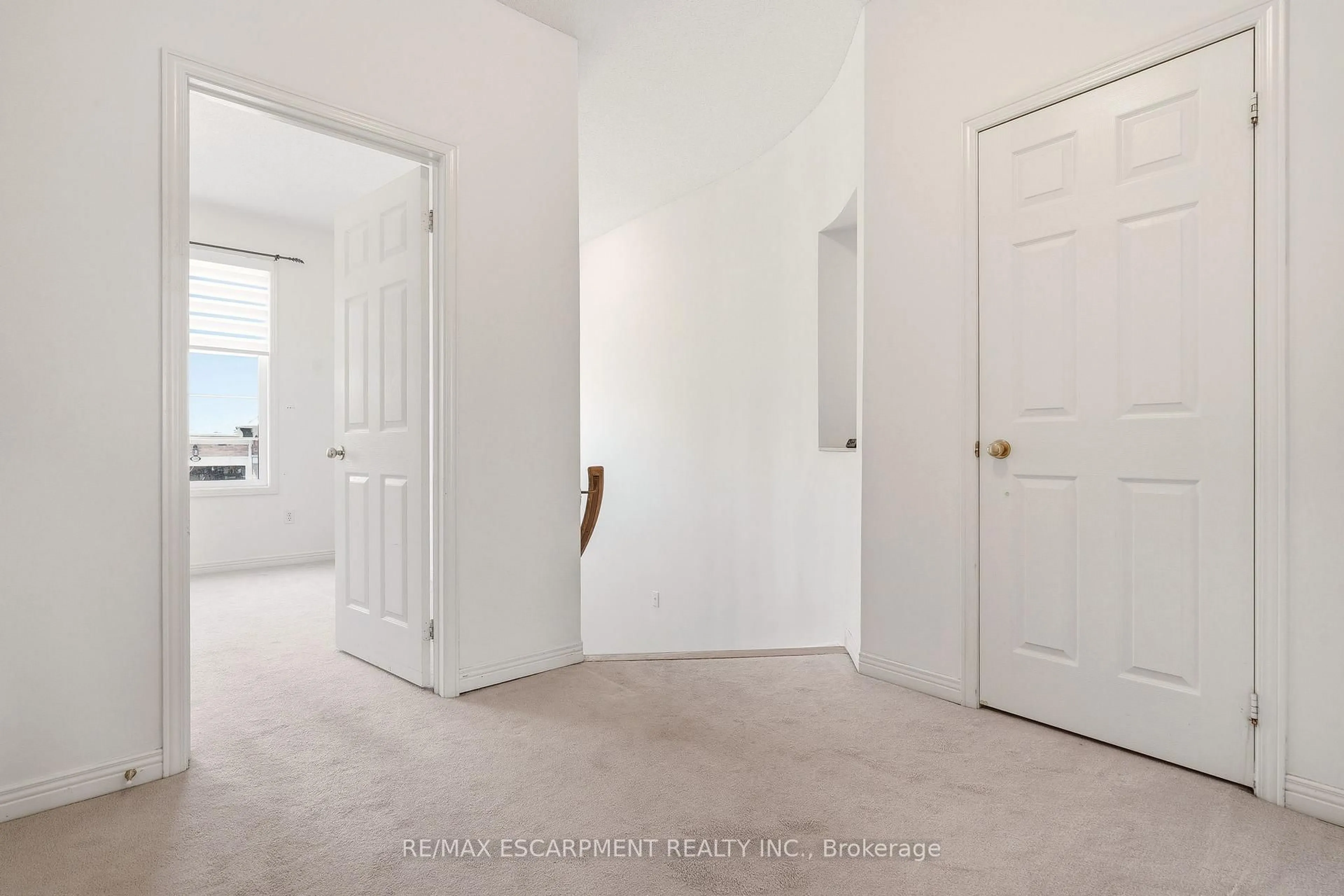 Unknown for 4400 MILLCROFT PARK Dr #40, Burlington Ontario L7M 5B5