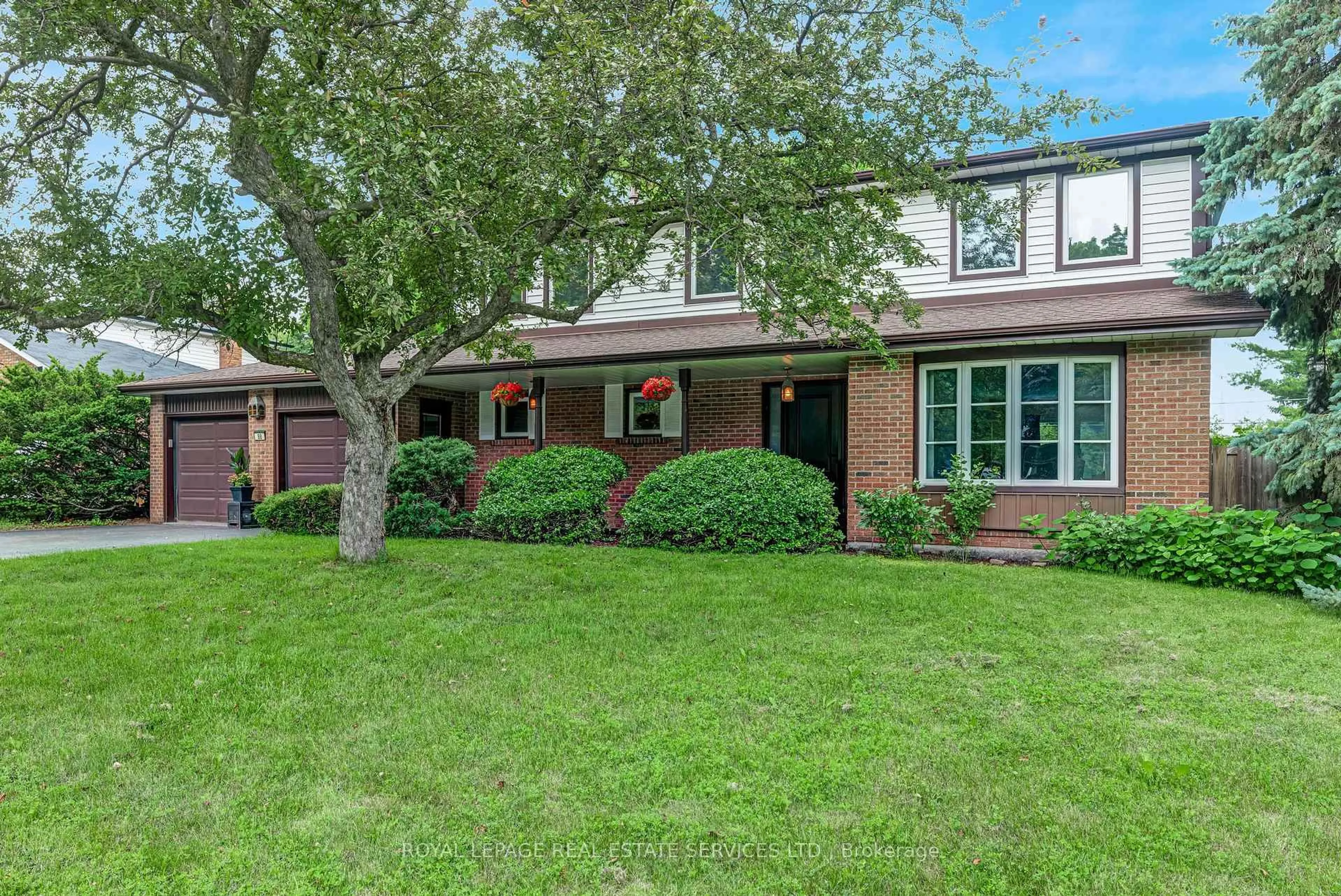 Home with brick exterior material, street for 88 GERMORDA Dr, Oakville Ontario L6H 2R1