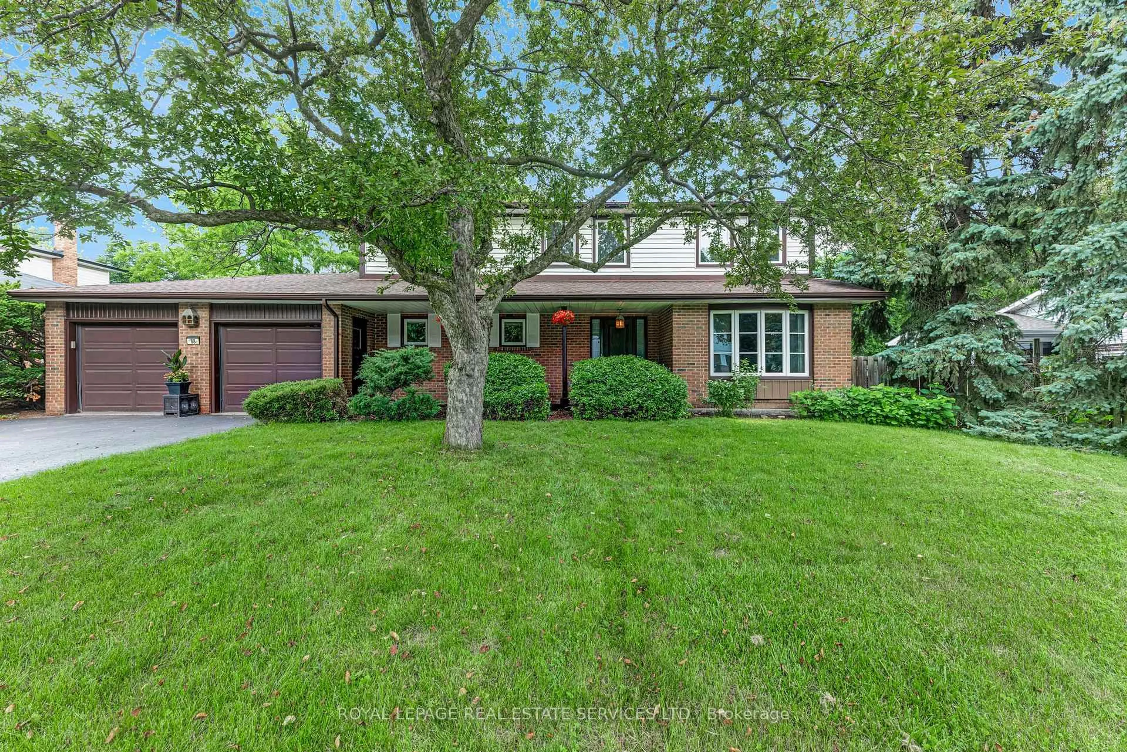 Home with brick exterior material, street for 88 GERMORDA Dr, Oakville Ontario L6H 2R1