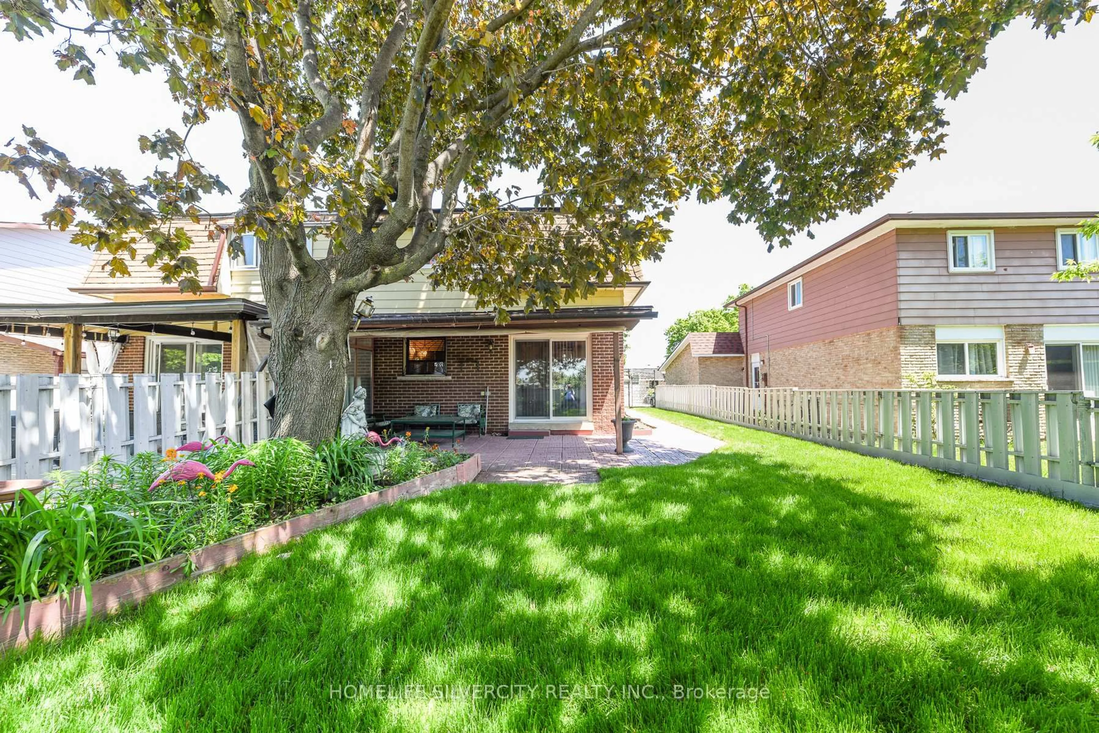 Patio, street for 7378 Bybrook Dr, Mississauga Ontario L4T 3R2