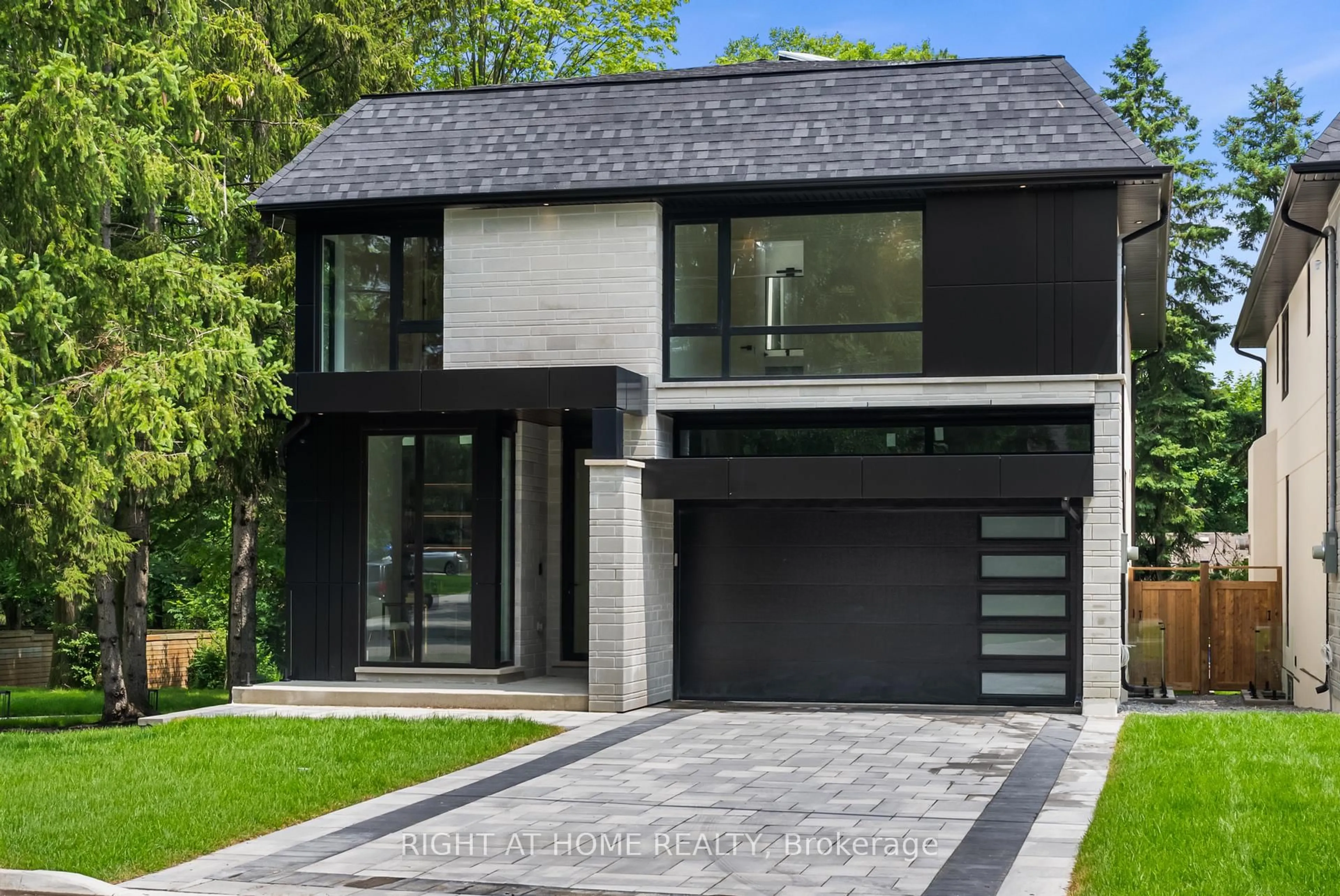 Home with brick exterior material, street for 1209 Canterbury Rd, Mississauga Ontario L5G 4A4