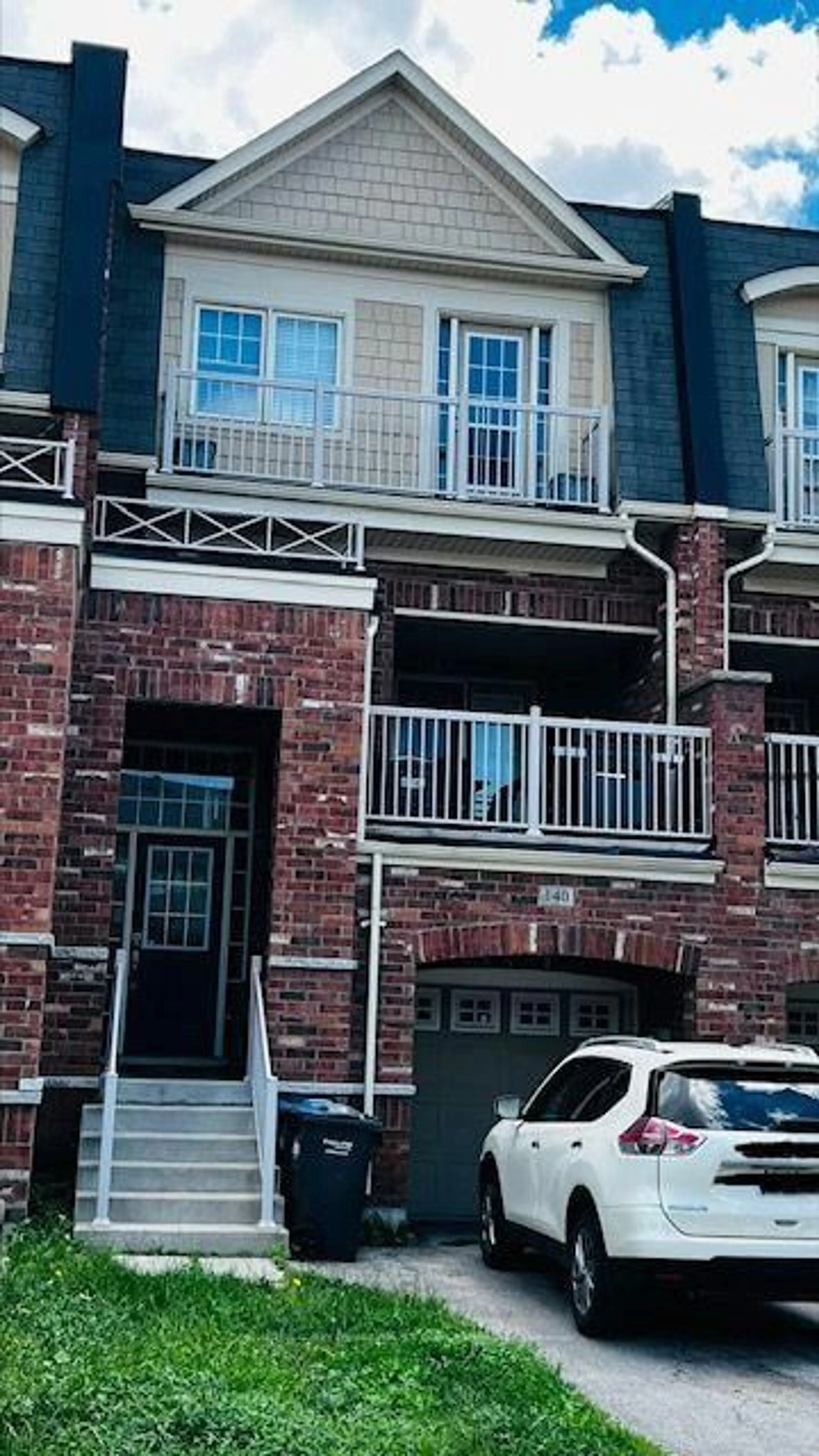 Unknown for 140 Inspire Blvd, Brampton Ontario L6R 3X7
