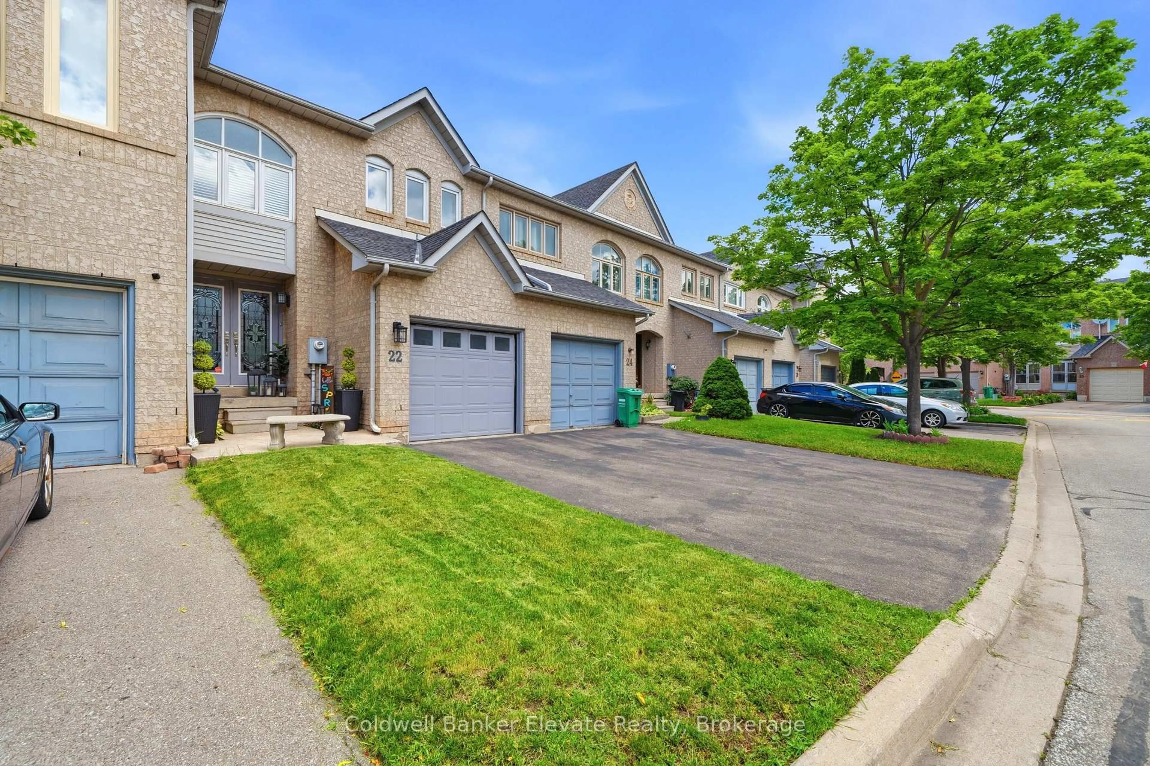 A pic from outside/outdoor area/front of a property/back of a property/a pic from drone, street for 22 Goldenlight Circ, Brampton Ontario L6X 4N6
