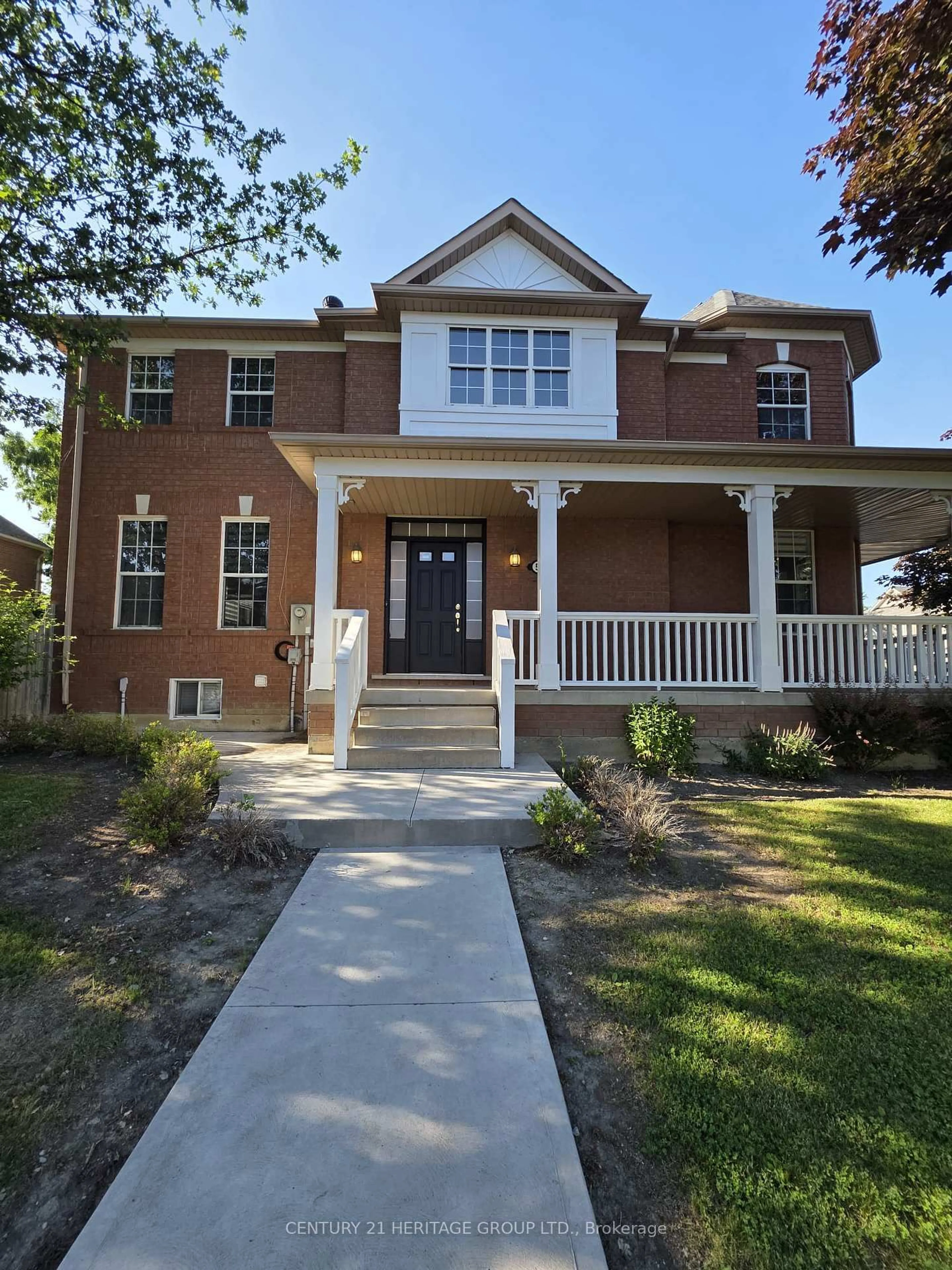 Home with brick exterior material, street for 52 Brock Dr, Brampton Ontario L6P 1A2