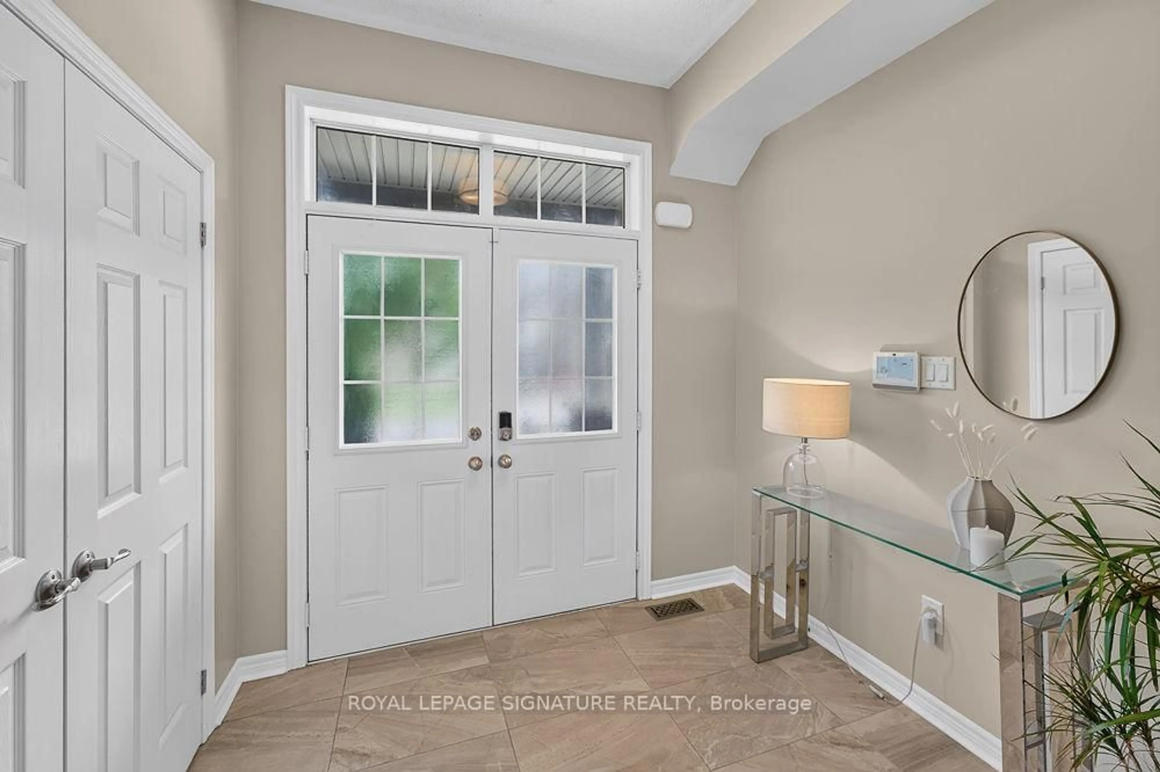 Indoor entryway for 209 Sarah Cline Dr, Oakville Ontario L6M 0T8