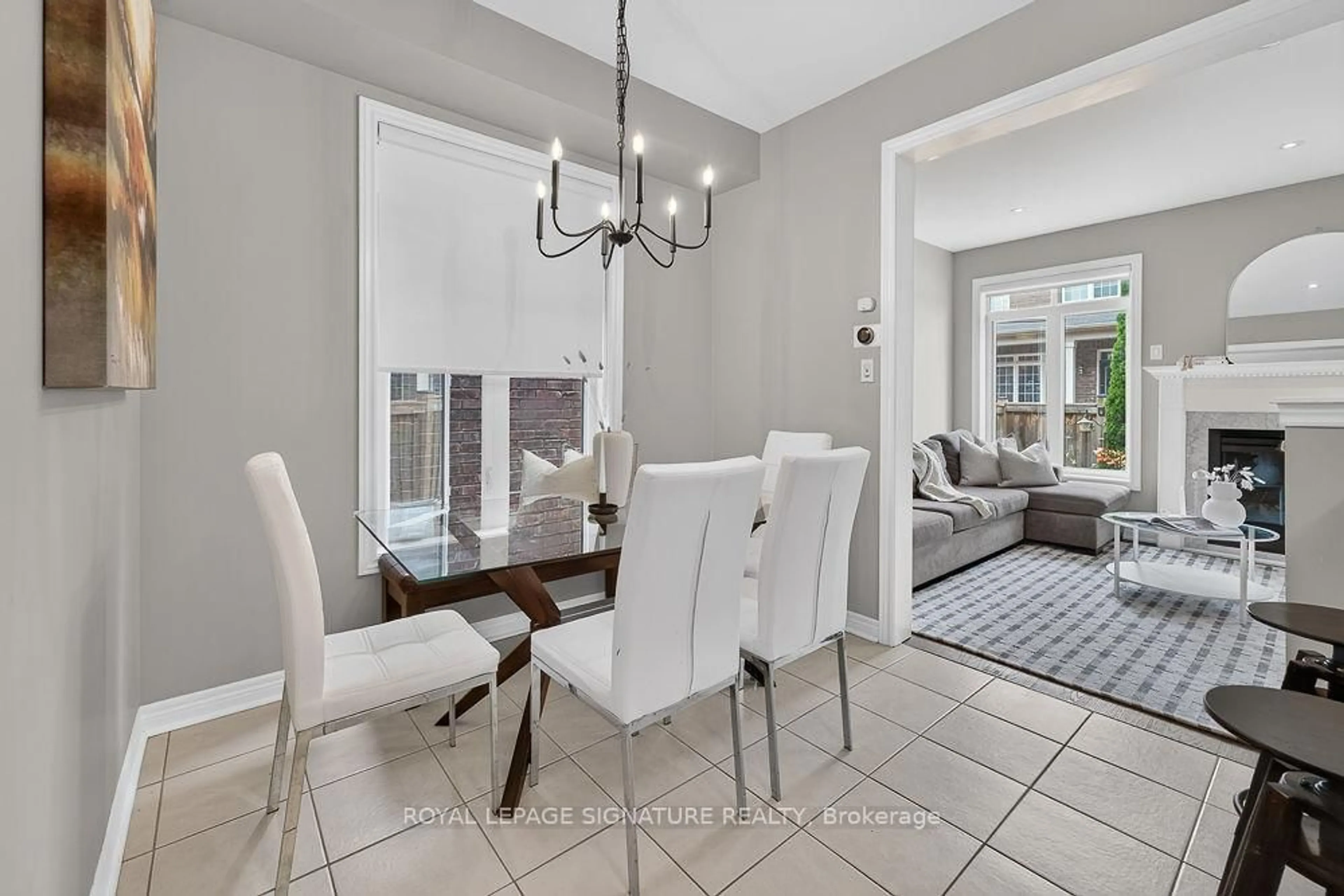 Dining room, ceramic/tile floor for 209 Sarah Cline Dr, Oakville Ontario L6M 0T8