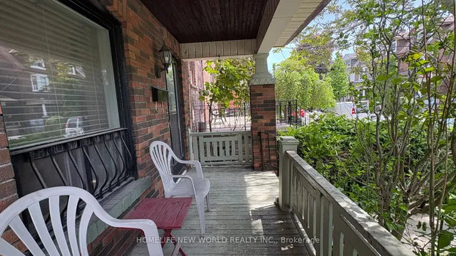 8 Burnfield Ave, Toronto 3