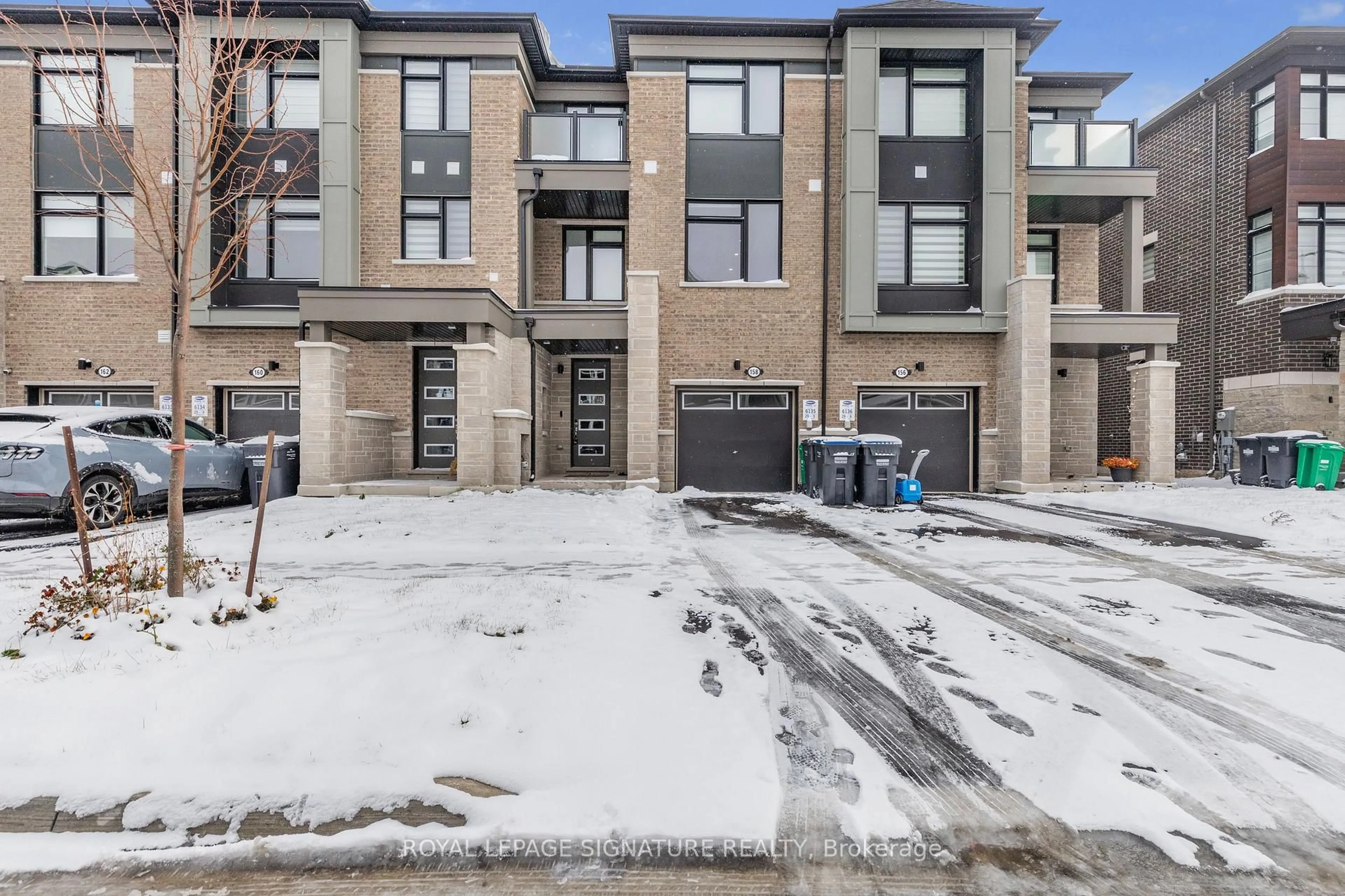 Unknown for 158 Keppel Circ, Brampton Ontario L7A 5K7