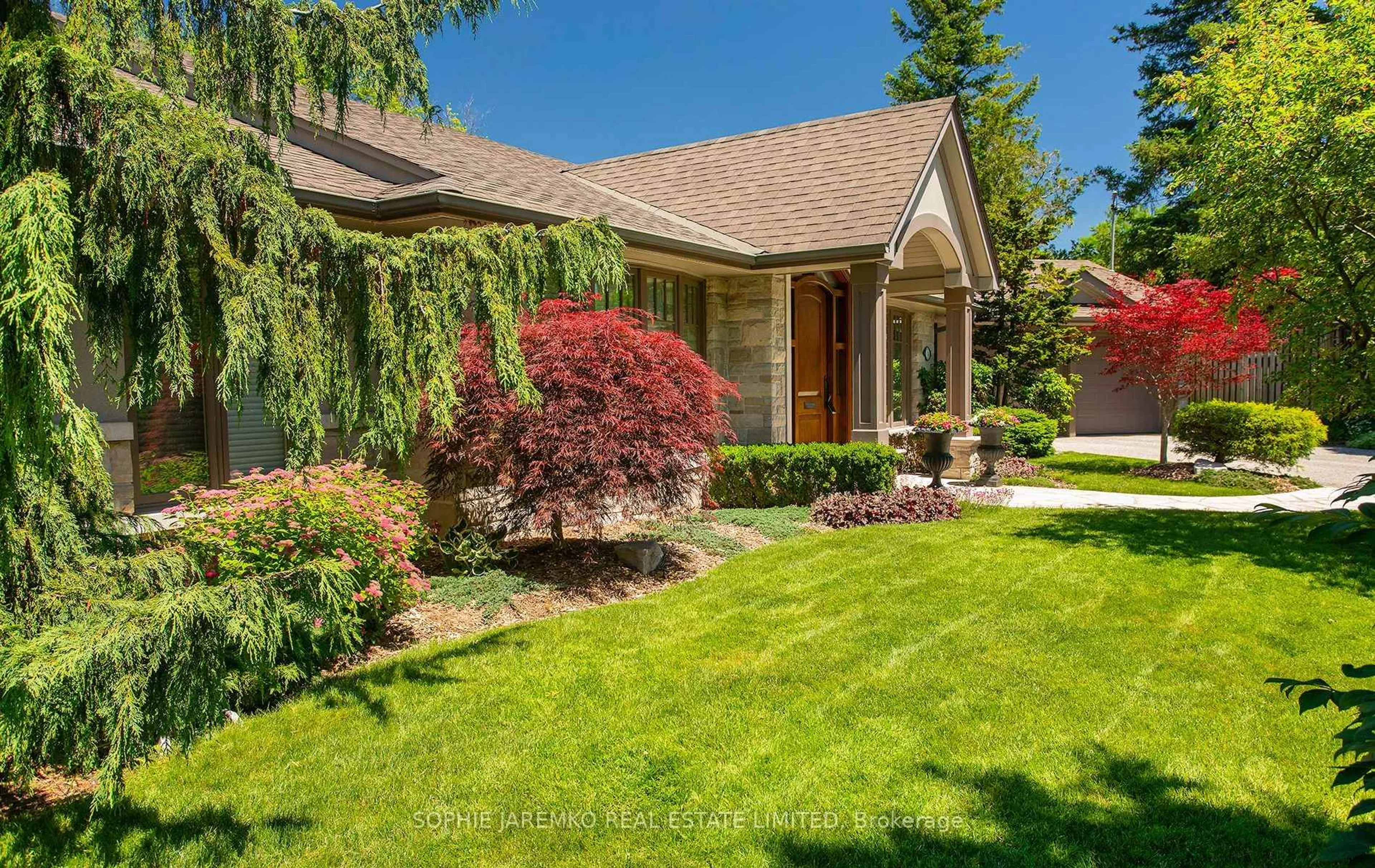 Home with brick exterior material, street for 4 Twyford Crt, Toronto Ontario M9A 1W7