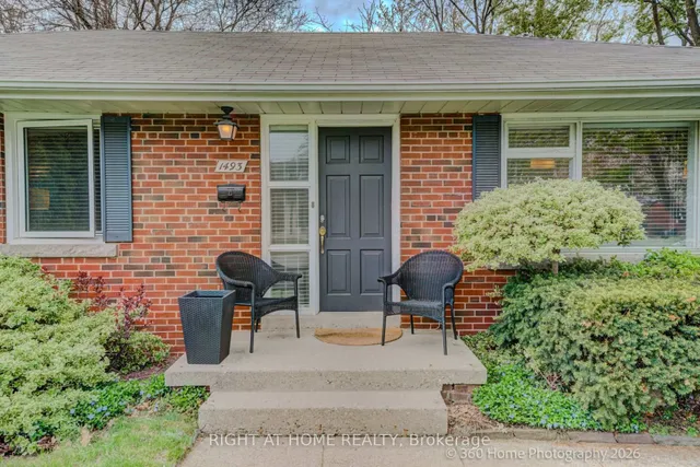 1493 CONSTANCE Dr, Oakville 4
