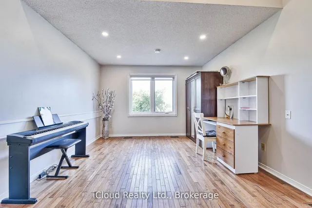 14 Timberlane Dr, Brampton 5