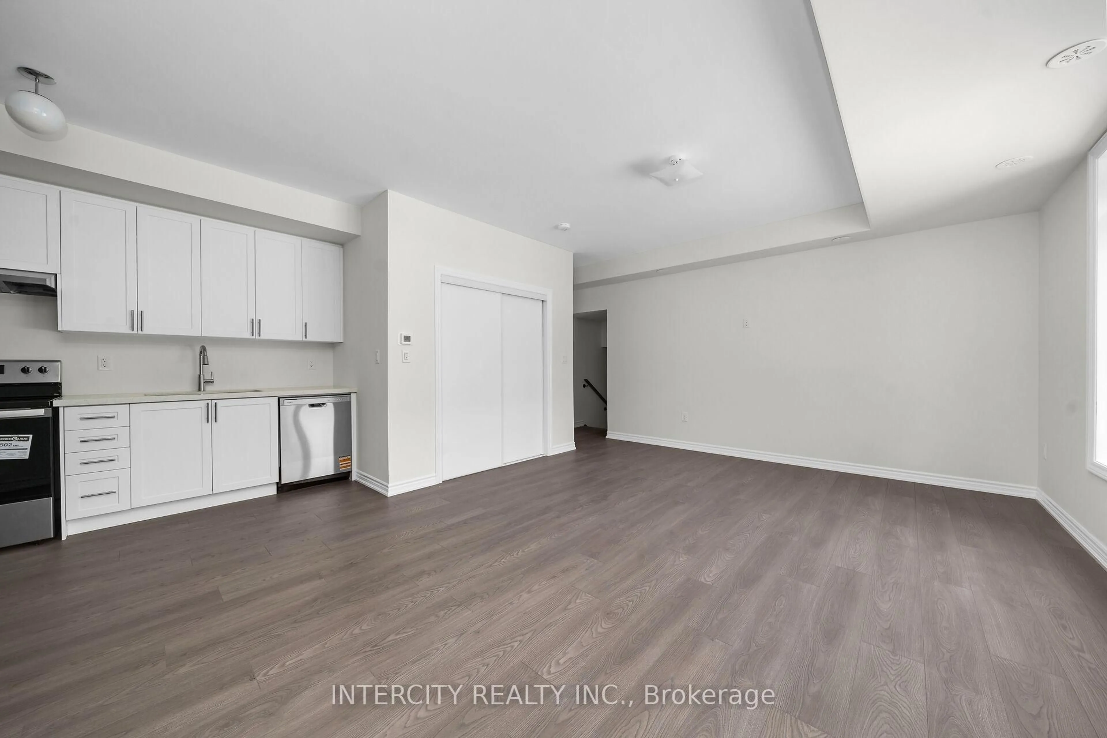 A pic of a room for 12 Savvy Lane #40Z, Caledon Ontario L7C 1Z9